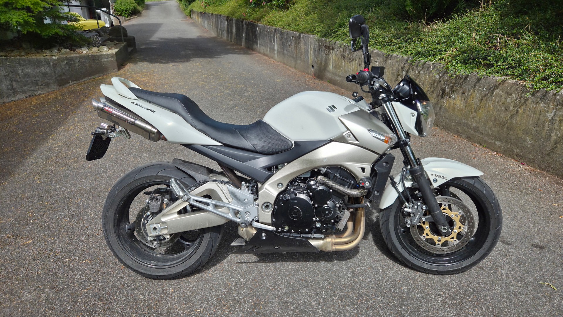 SUZUKI GSR 600 ABS K8-image-1