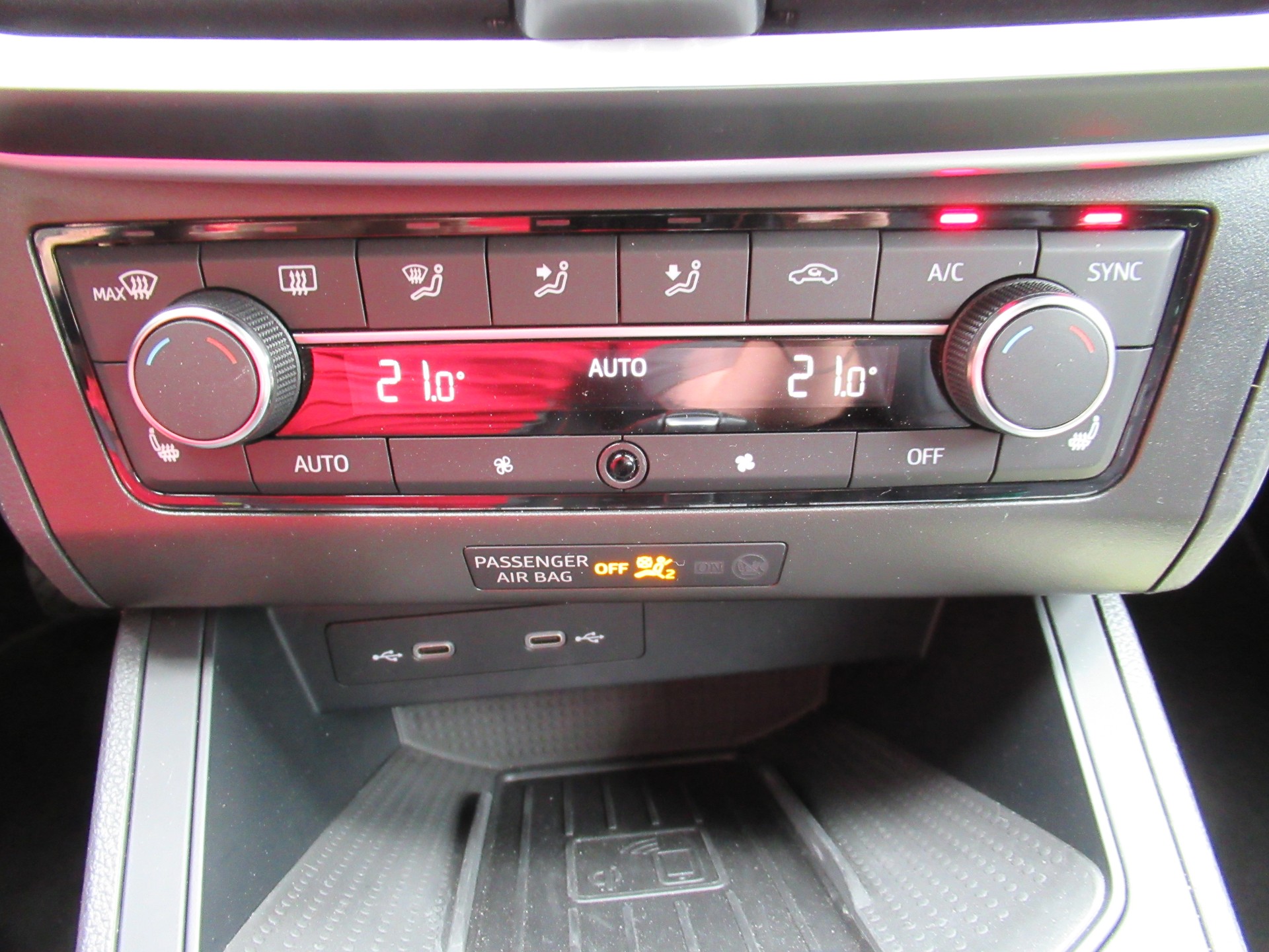 SEAT Ibiza 1.0 EcoTSI Style DSG-image-8