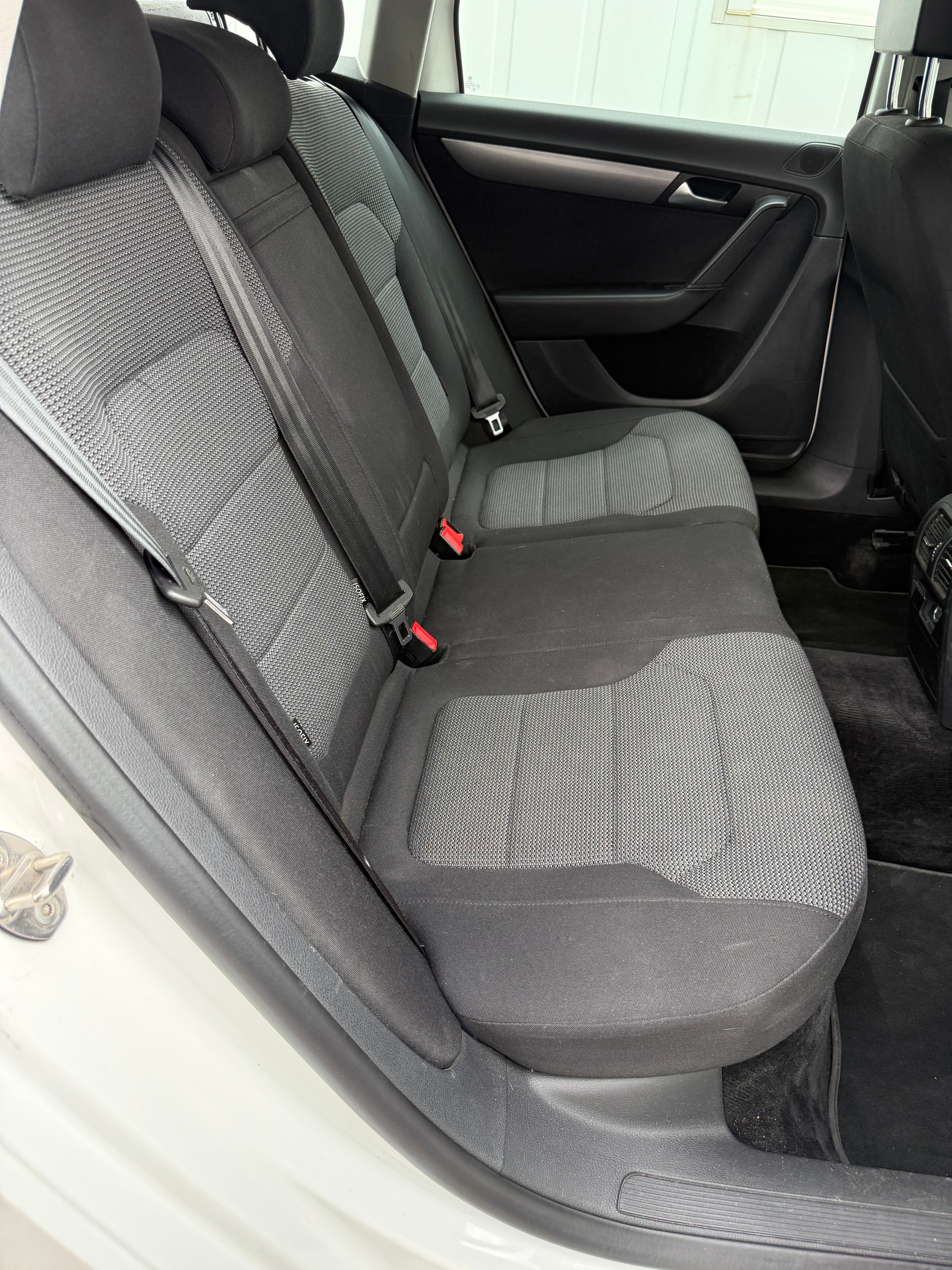 VW Passat Variant 2.0 TDI BMT Comfortline 4MDSG *ZAHNRIEMEN ERSETZT*MFK*DSG SERVICE*-image-16