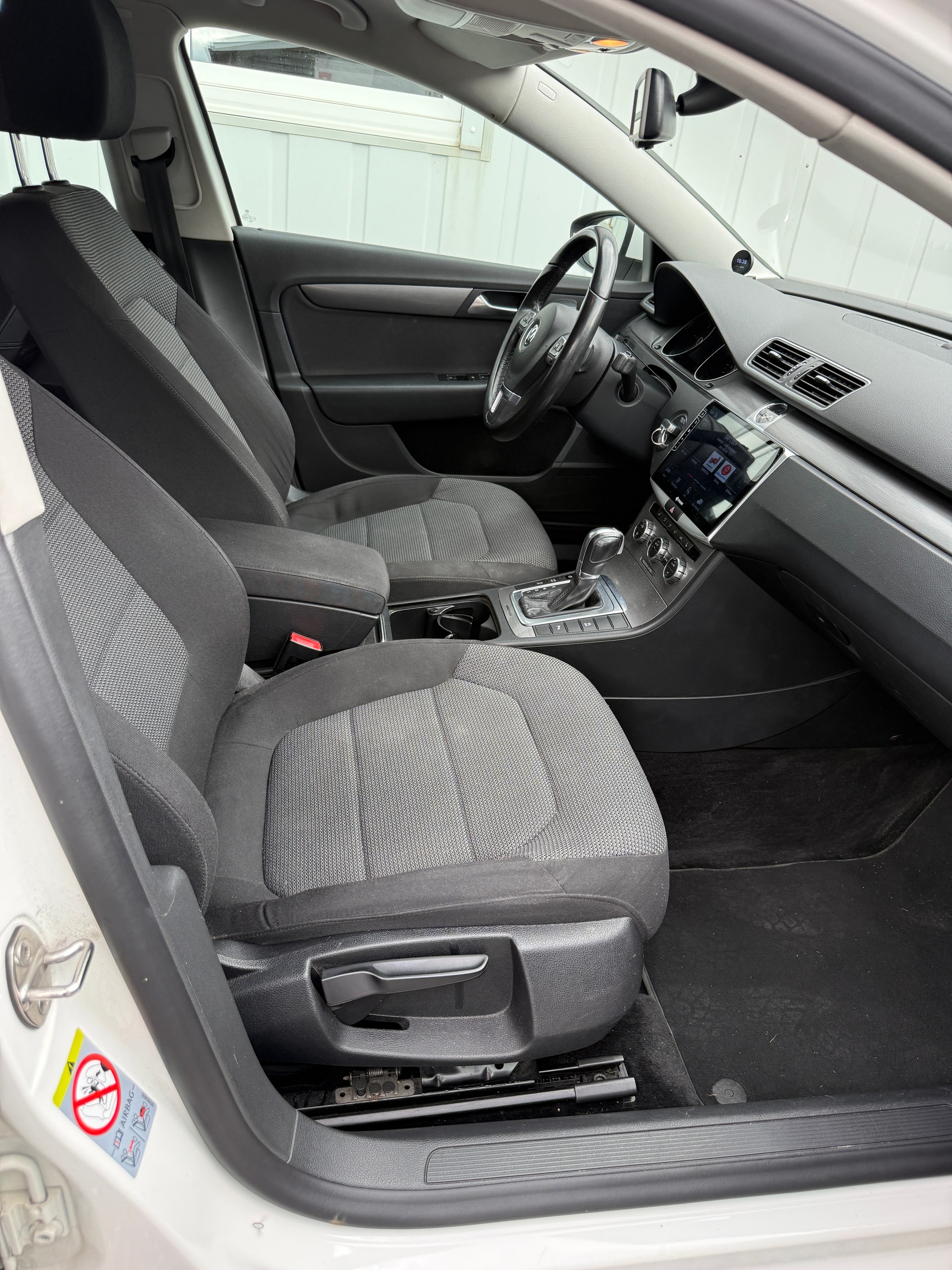 VW Passat Variant 2.0 TDI BMT Comfortline 4MDSG *ZAHNRIEMEN ERSETZT*MFK*DSG SERVICE*-image-15
