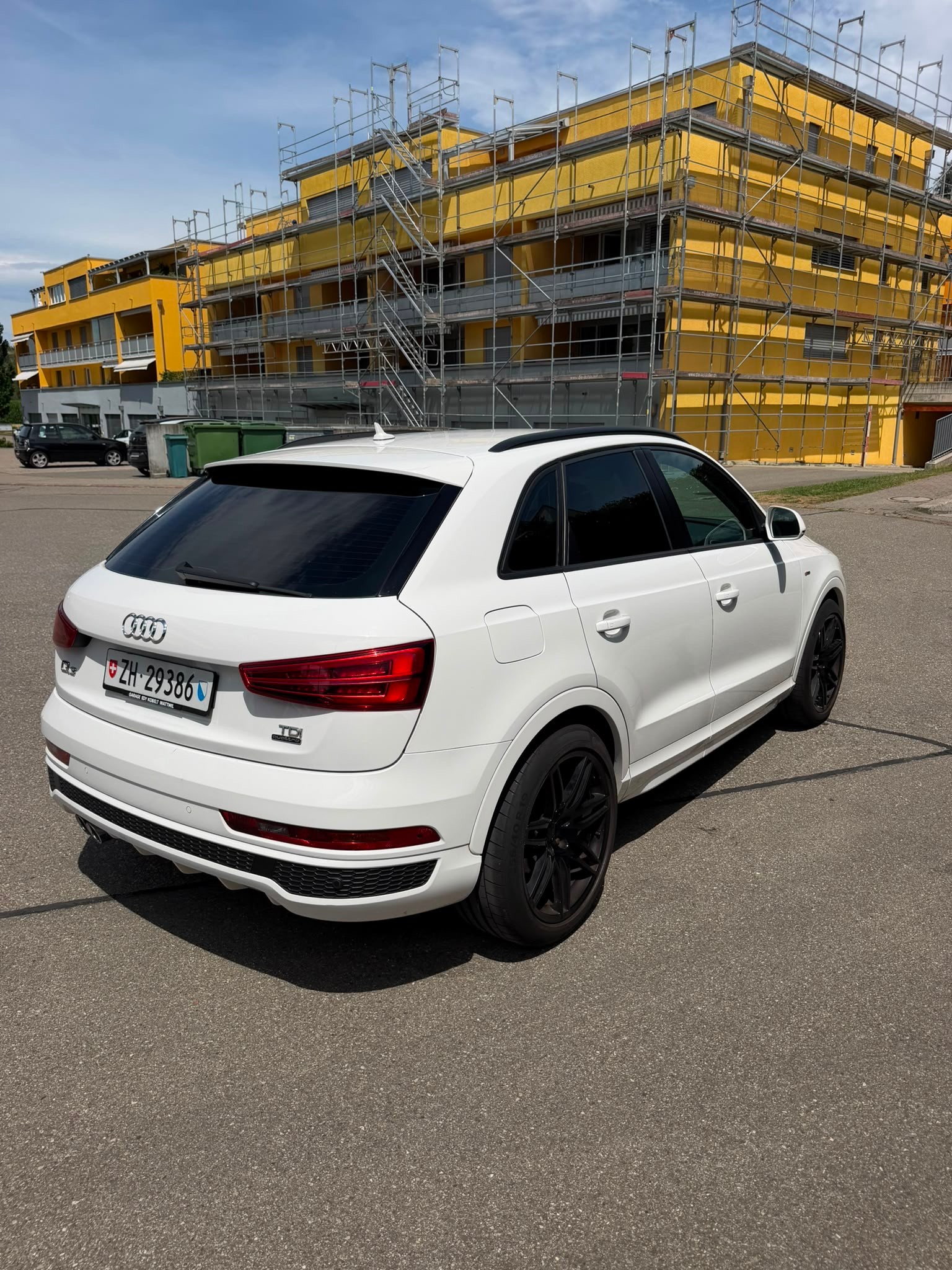 AUDI Q3 2.0 TDI sport quattro S-tronic-image-4
