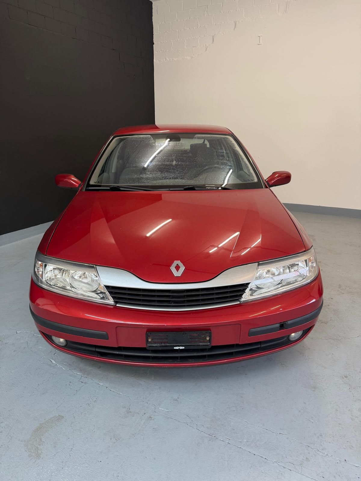 RENAULT Laguna 2.0 16V Expression Automatic ***CH-Fahrzeug***-image-1