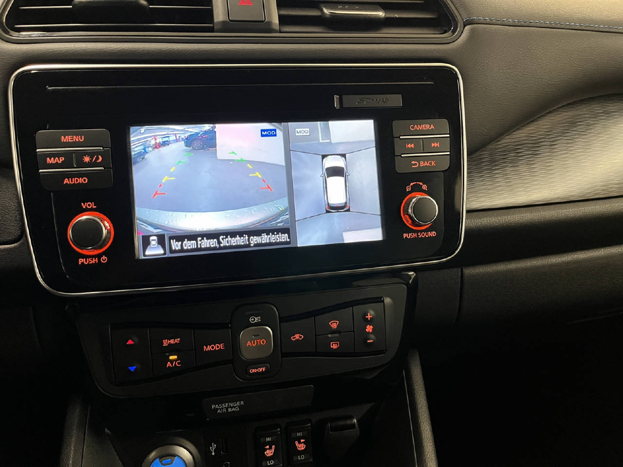 NISSAN Leaf N-Connecta-image-11