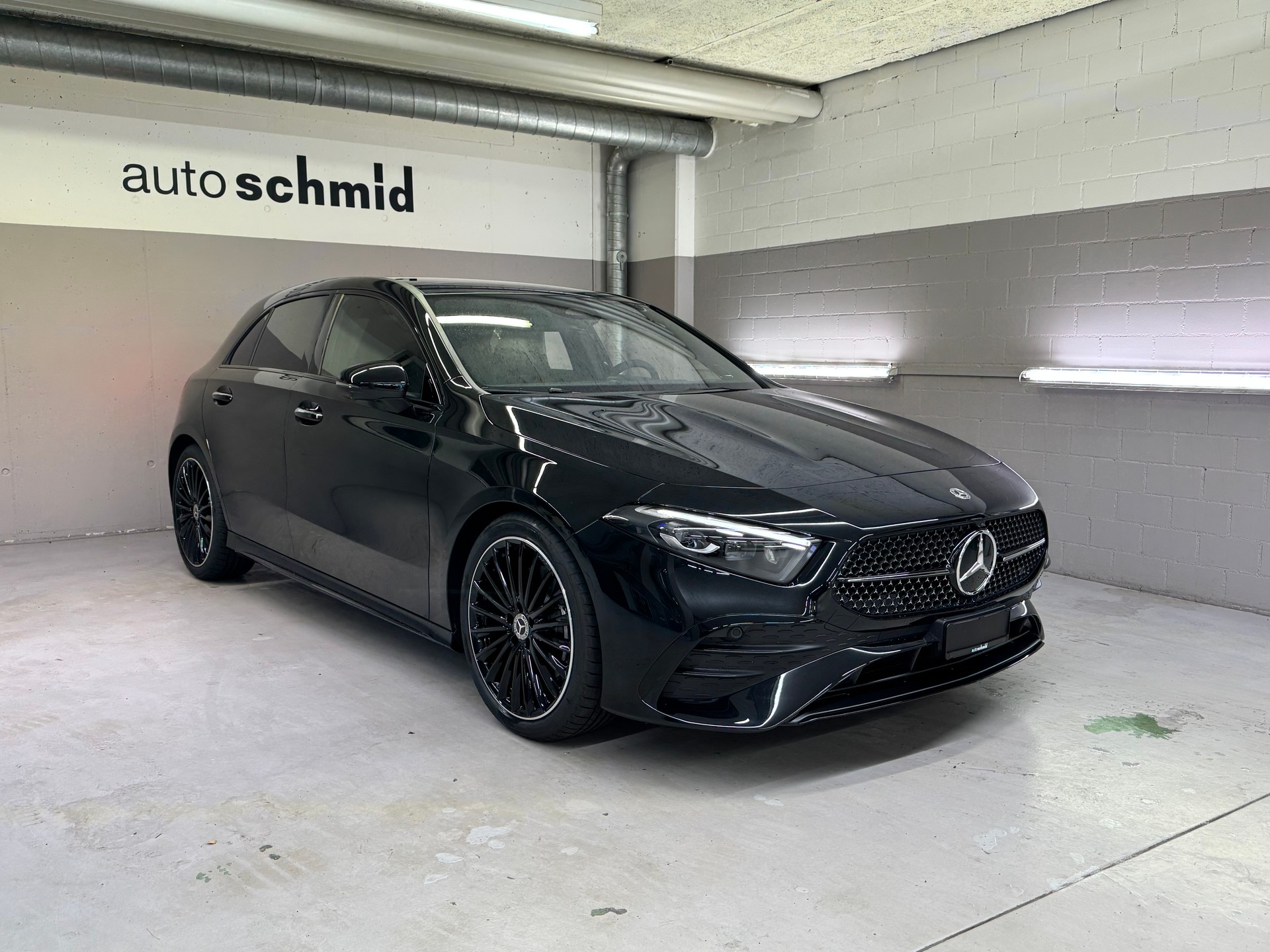 MERCEDES-BENZ A 220 4Matic 8G-DCT-image-0
