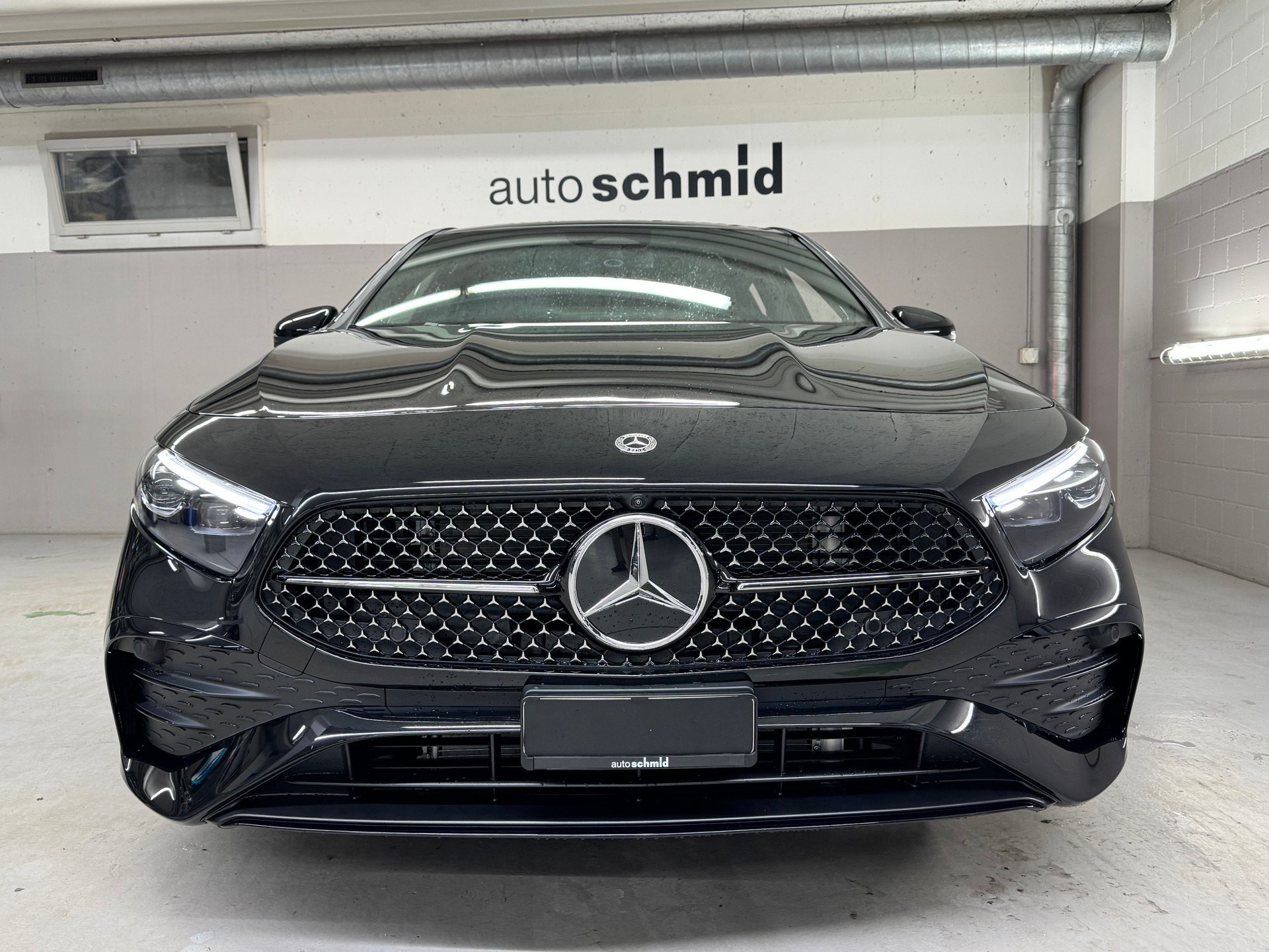 MERCEDES-BENZ A 220 4Matic 8G-DCT-image-1