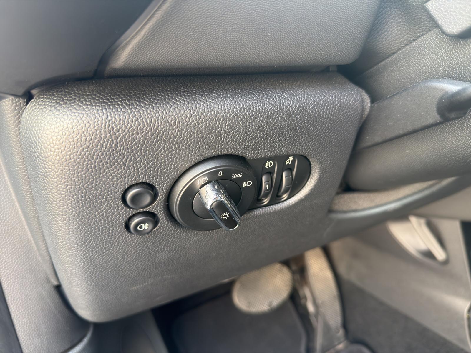 MINI Cooper S Steptronic DKG-image-12