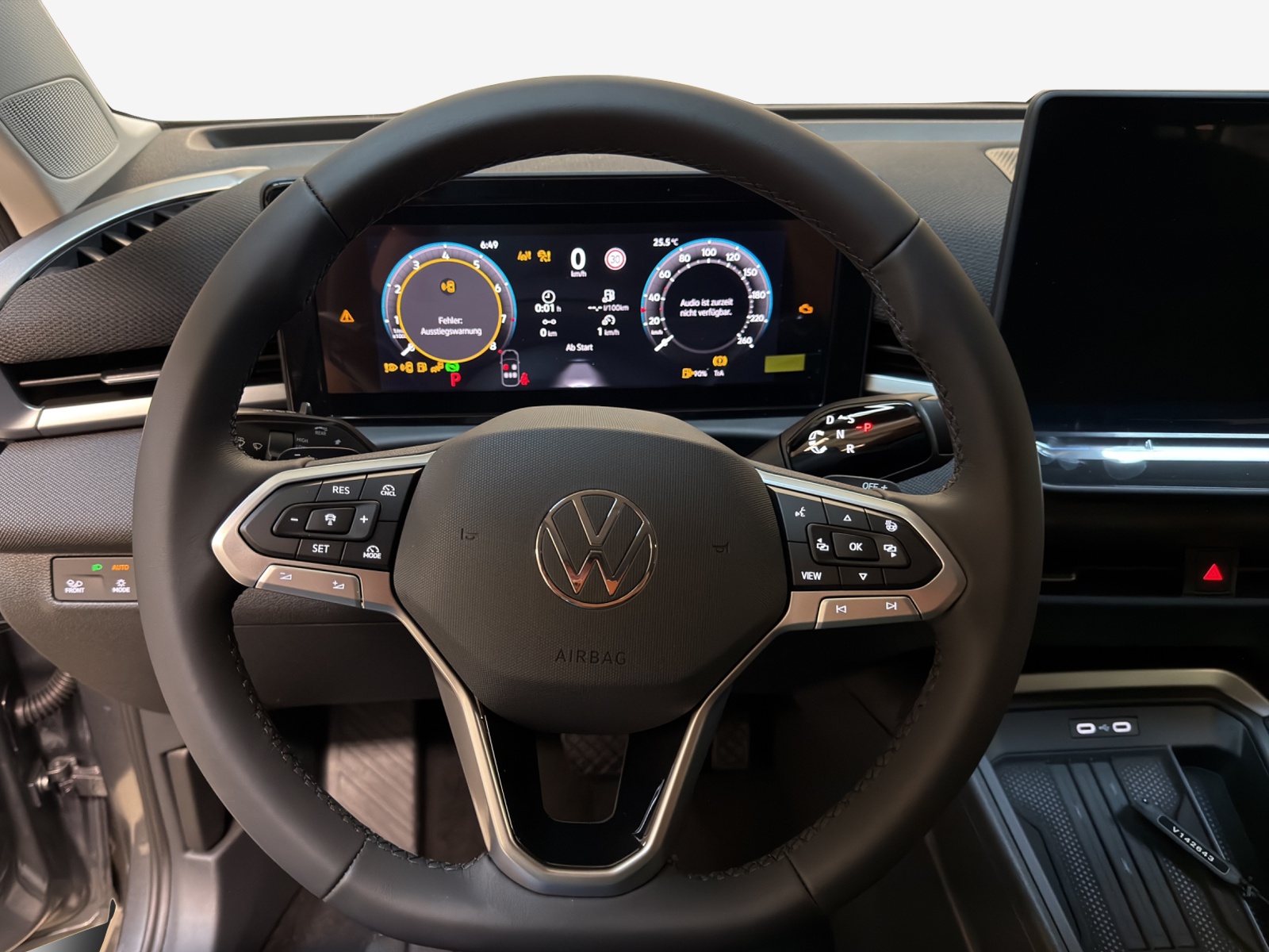 VW T-Roc 1.5 eTSI mHEV Life DSG-image-9