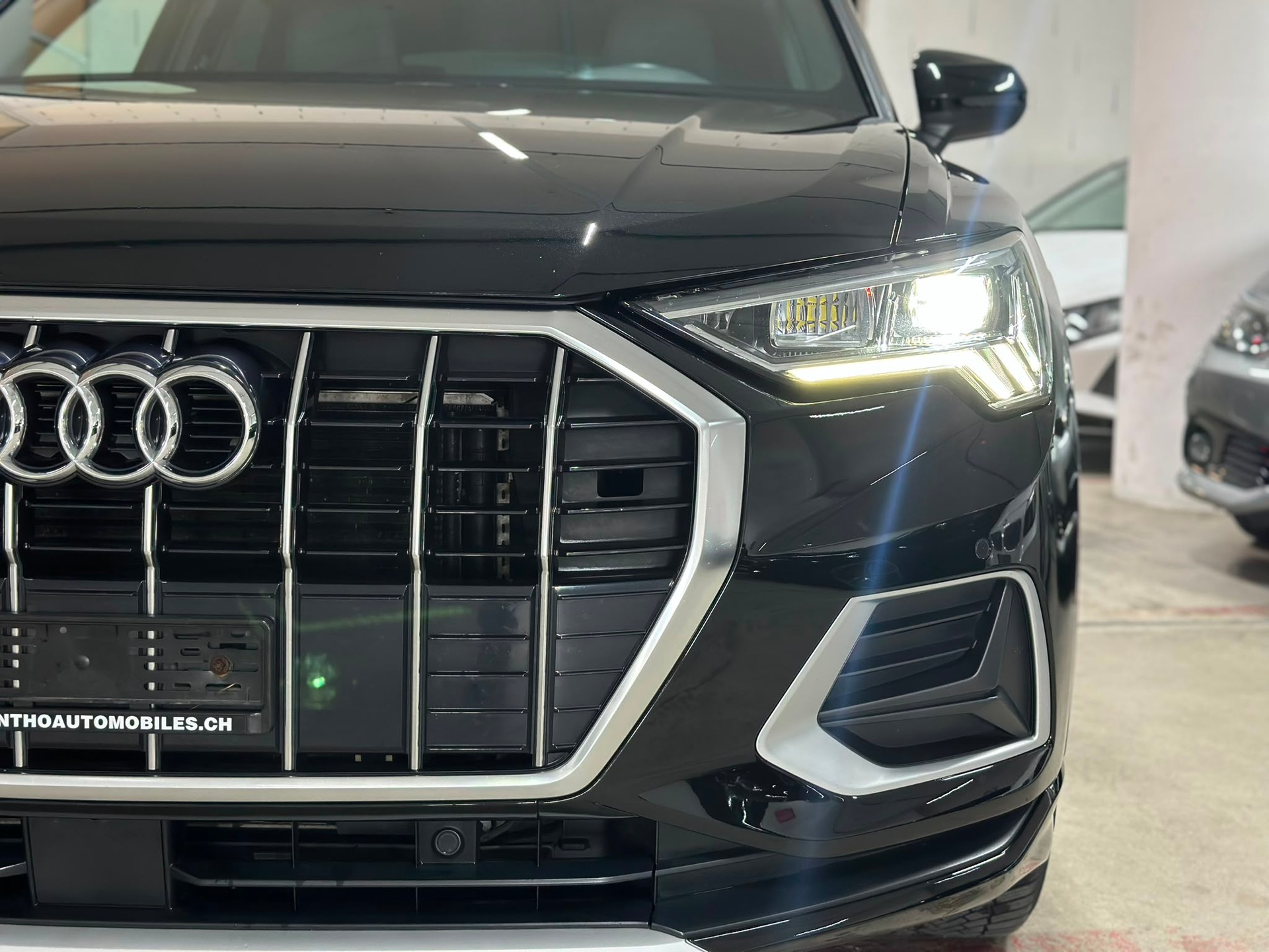 AUDI Q3 35 TFSI S line S-tronic-image-6