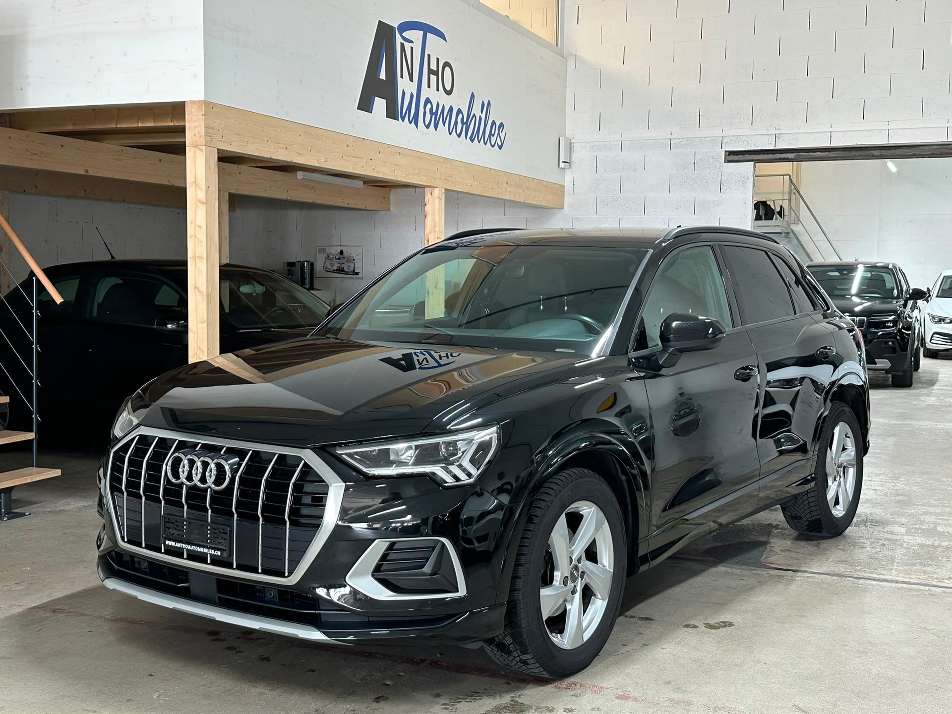 AUDI Q3 35 TFSI S line S-tronic-image-0