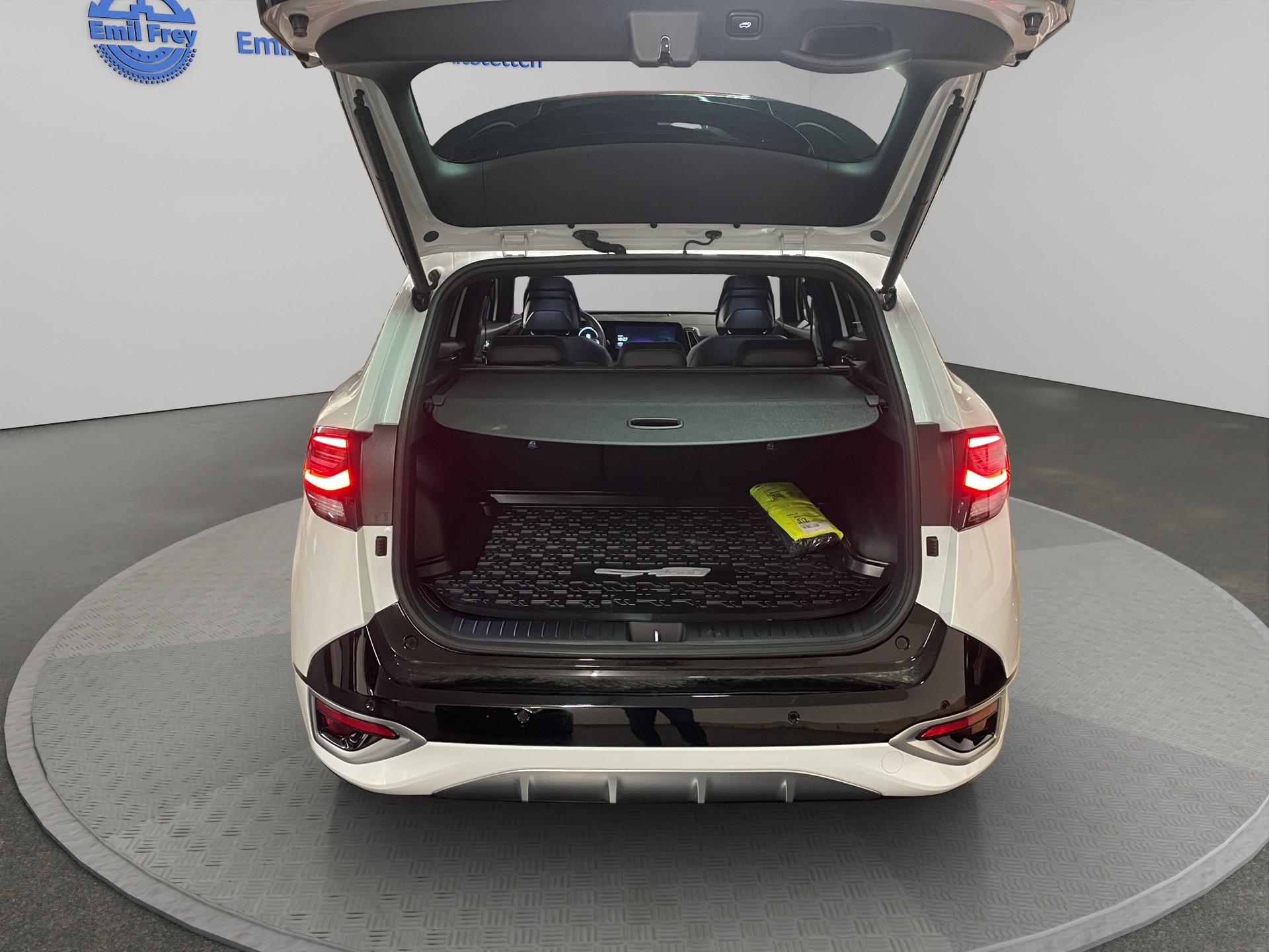 KIA Sportage 1.6 T-GDi Hybrid GT-Line-image-13