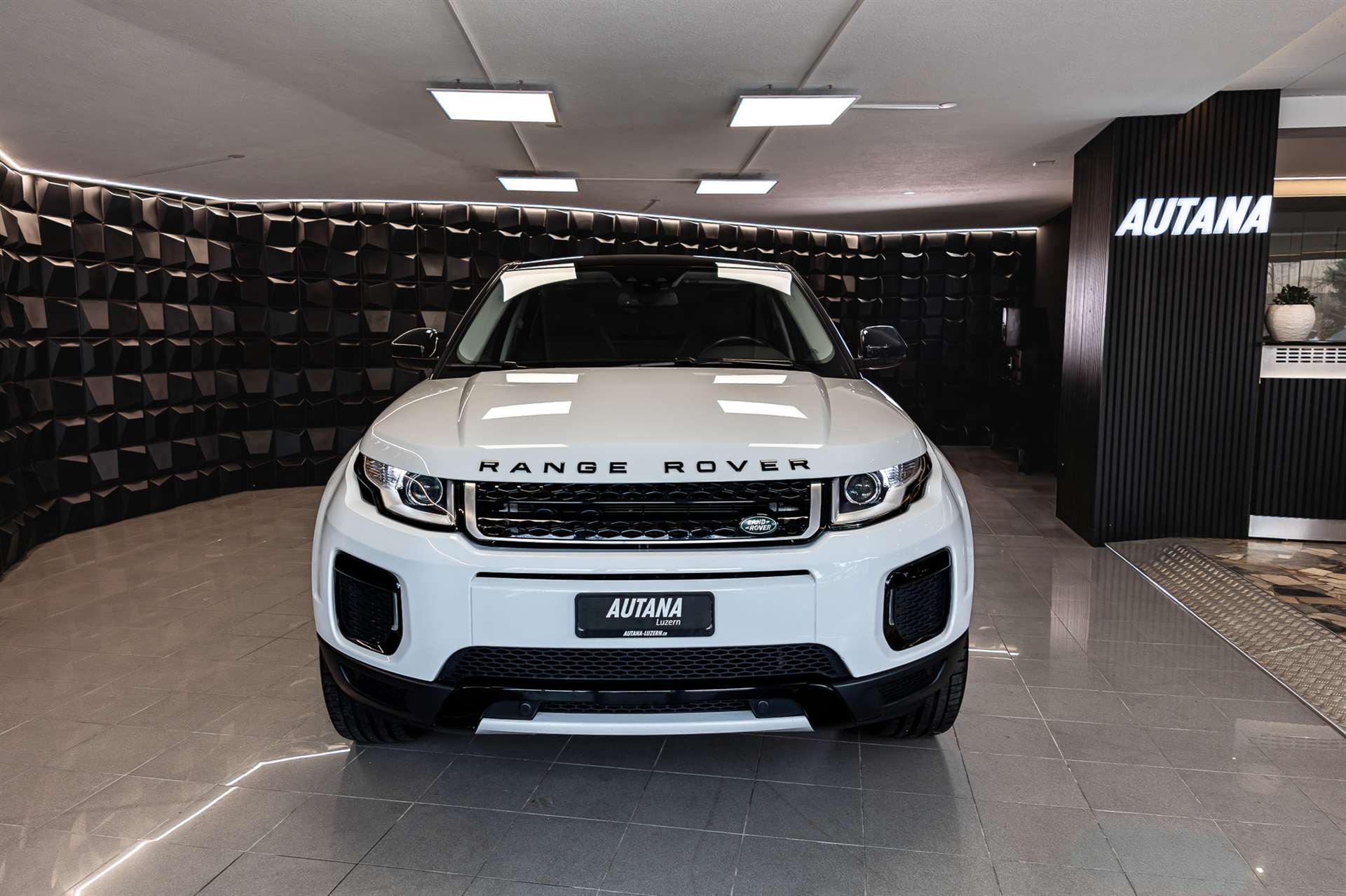 LAND ROVER Range Rover Evoque 2.0 Si4 SE AT9-image-3