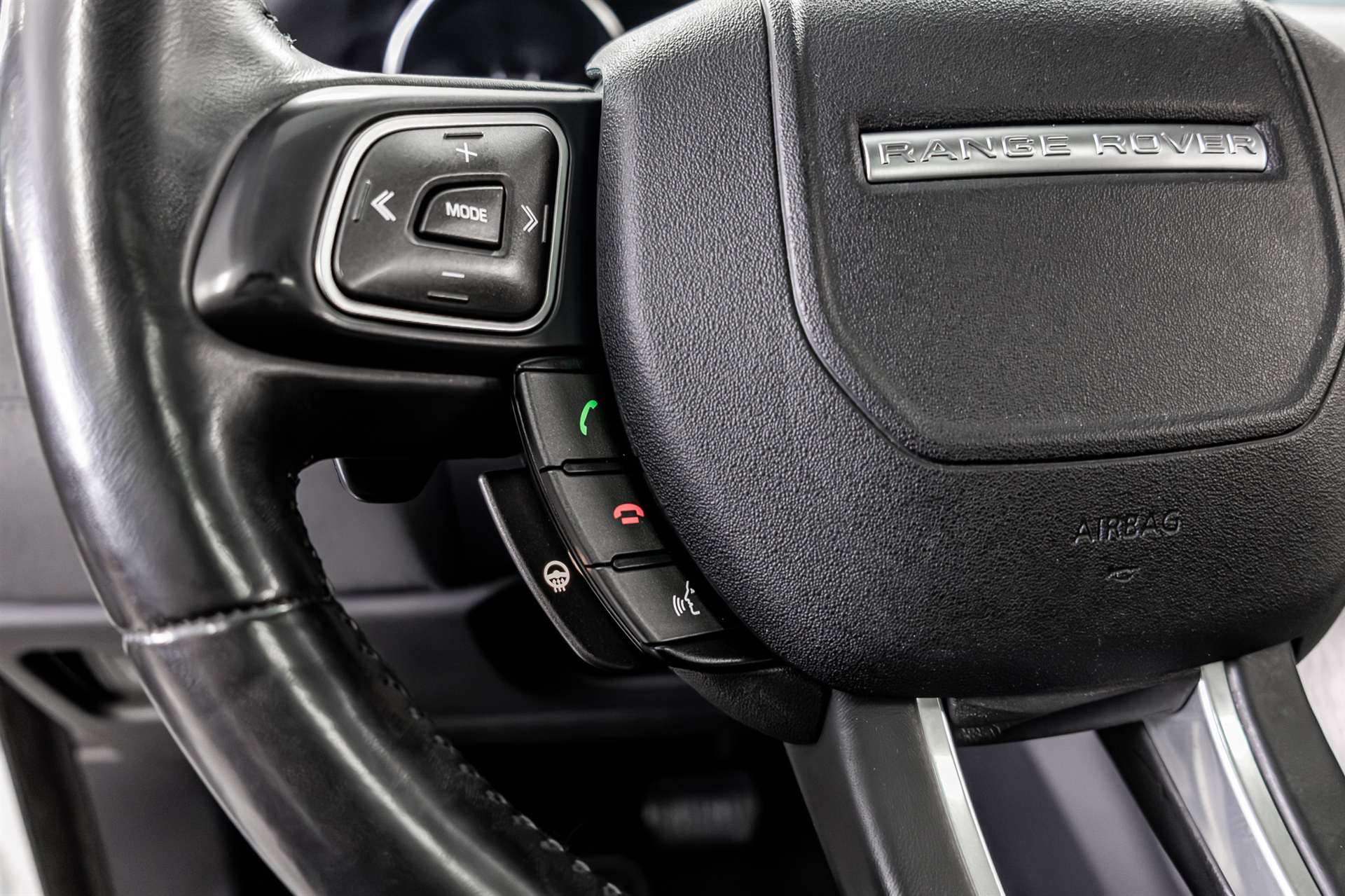 LAND ROVER Range Rover Evoque 2.0 Si4 SE AT9-image-7