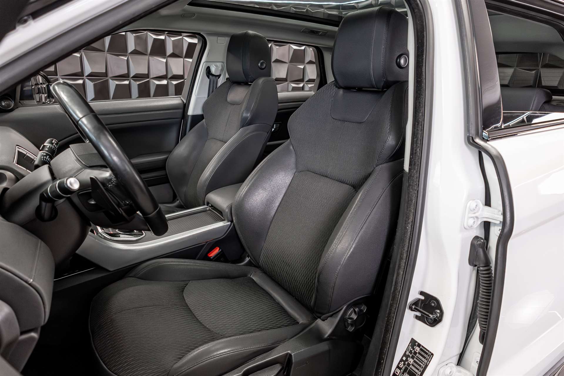 LAND ROVER Range Rover Evoque 2.0 Si4 SE AT9-image-11