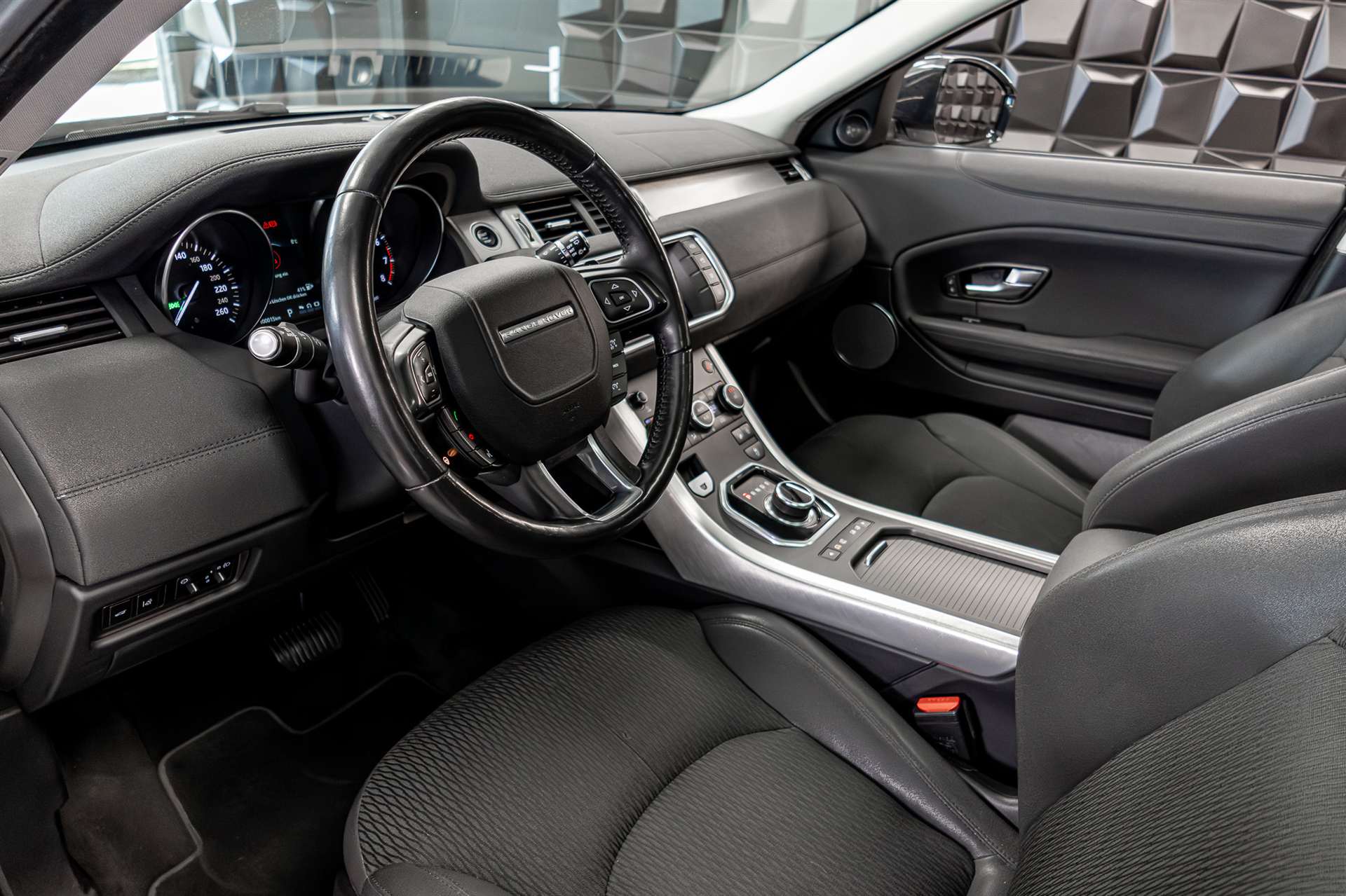 LAND ROVER Range Rover Evoque 2.0 Si4 SE AT9-image-10