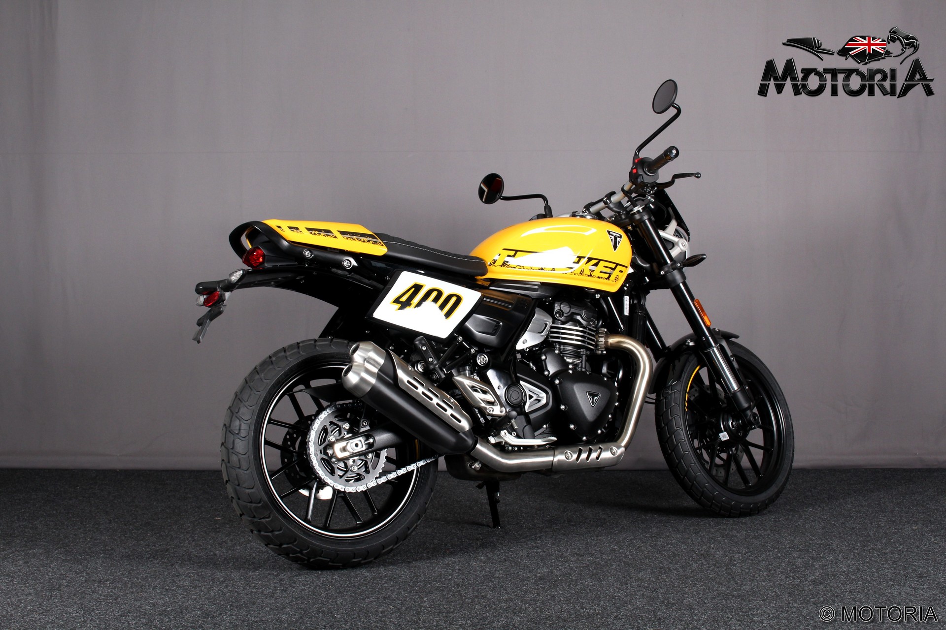 TRIUMPH Tracker 400-showroom-element-2