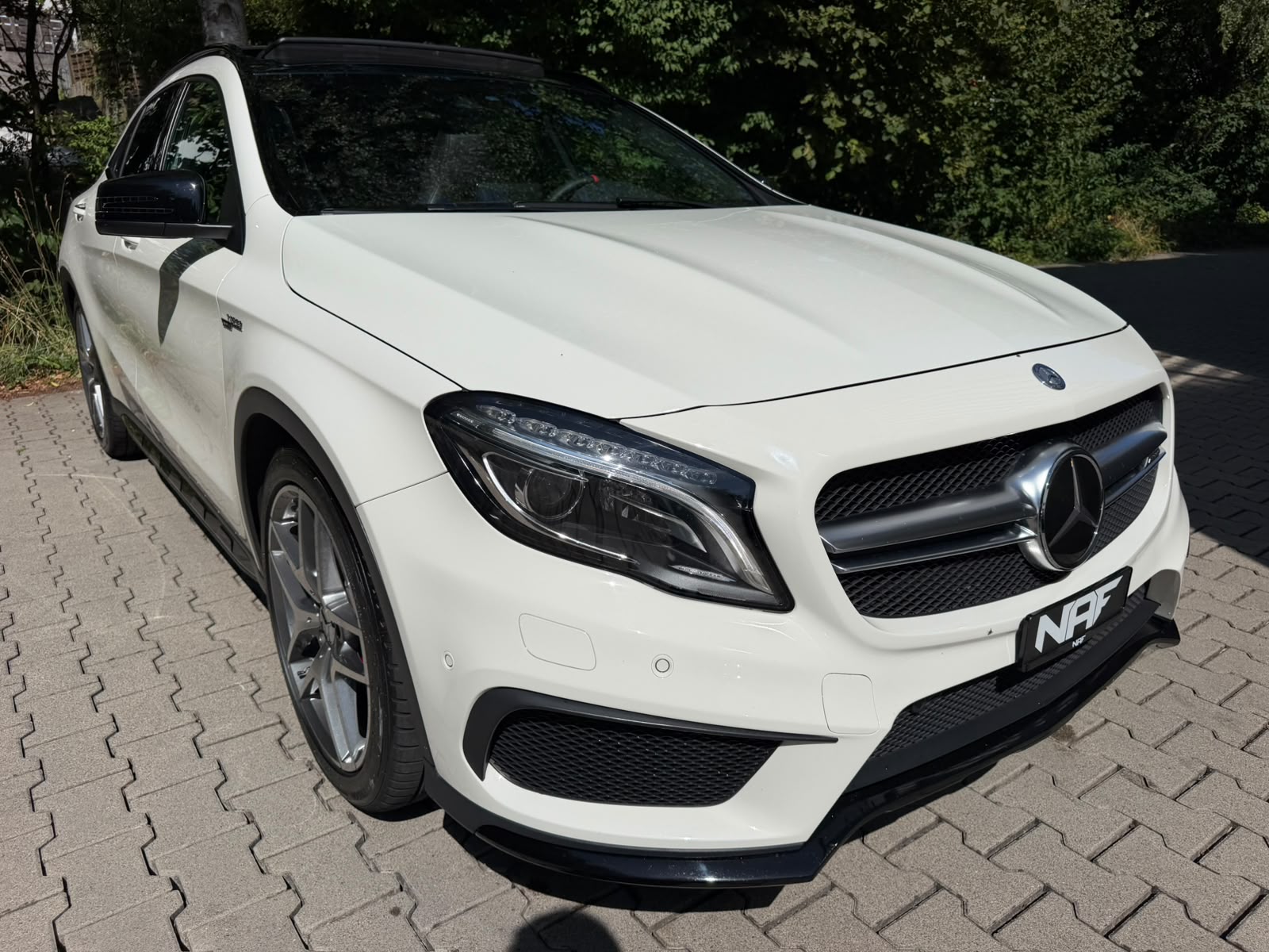MERCEDES-BENZ GLA 45 AMG 4Matic 7G-DCT-image-6