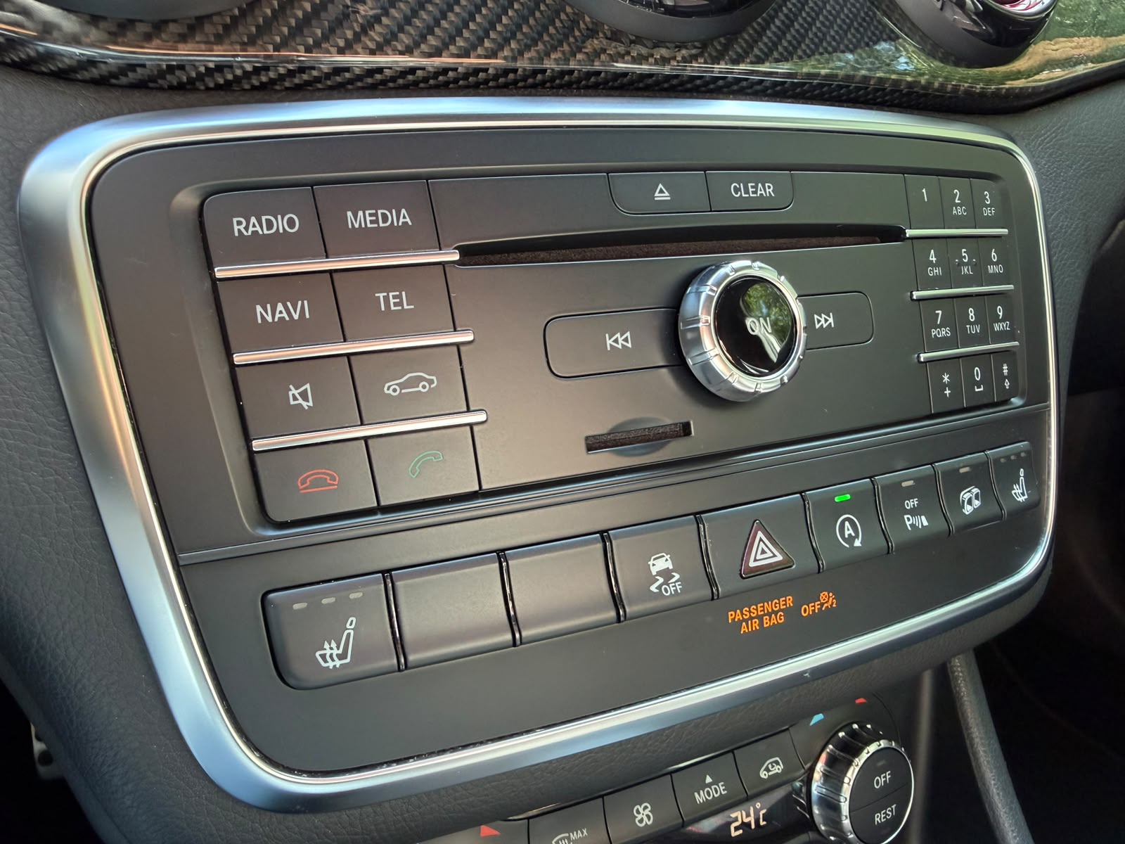 MERCEDES-BENZ GLA 45 AMG 4Matic 7G-DCT-image-24