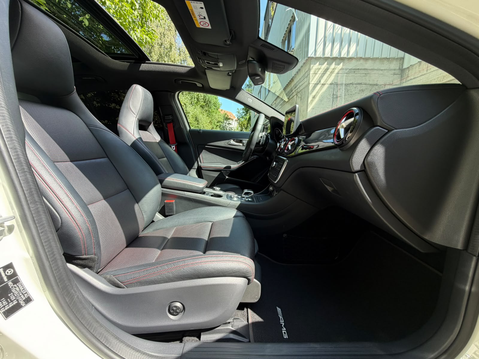 MERCEDES-BENZ GLA 45 AMG 4Matic 7G-DCT-image-19