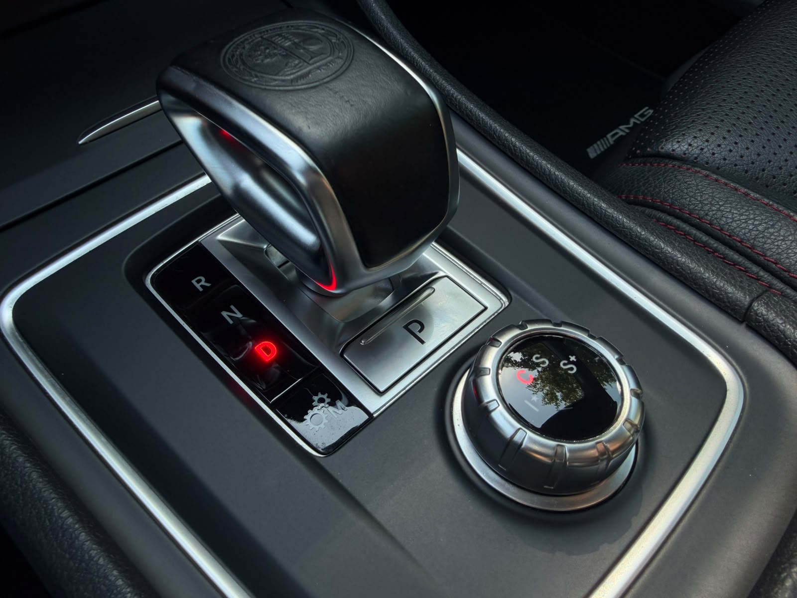 MERCEDES-BENZ GLA 45 AMG 4Matic 7G-DCT-image-25
