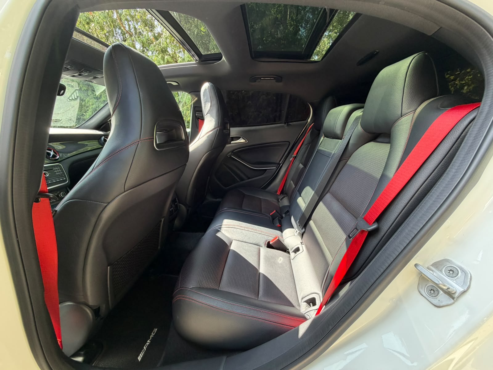 MERCEDES-BENZ GLA 45 AMG 4Matic 7G-DCT-image-15