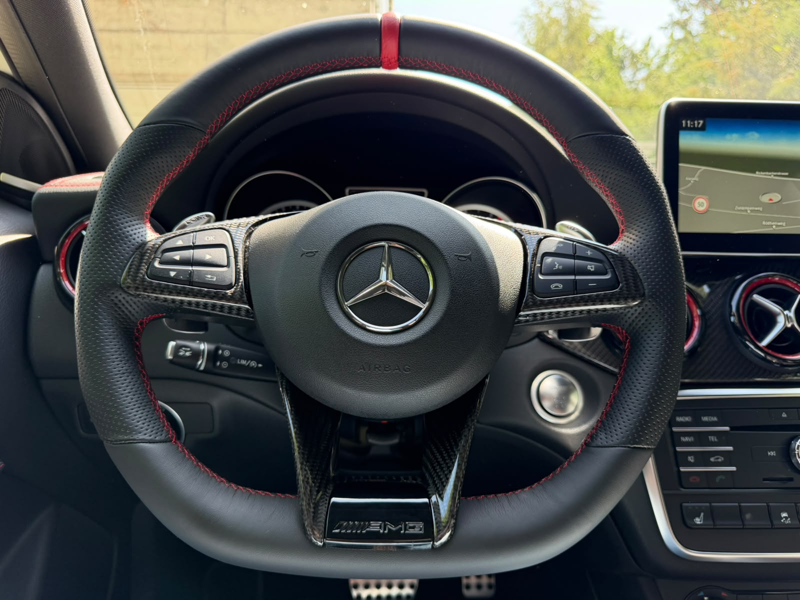 MERCEDES-BENZ GLA 45 AMG 4Matic 7G-DCT-image-26