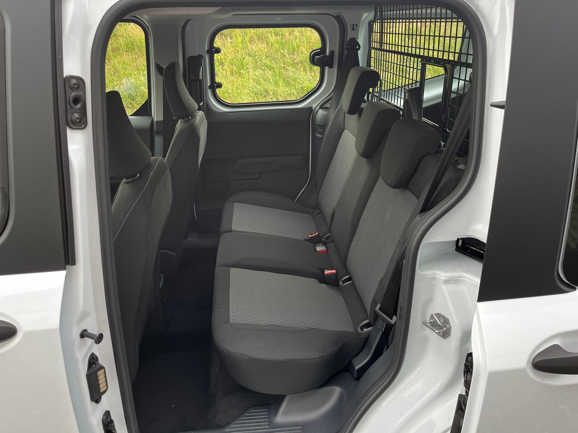 FORD Transit Courier Van 1.0 EcoBoost Trend Automat-image-7