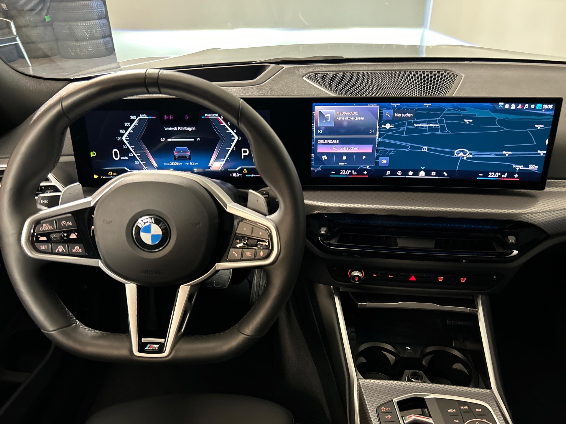 BMW 330d xDrive Touring-image-5