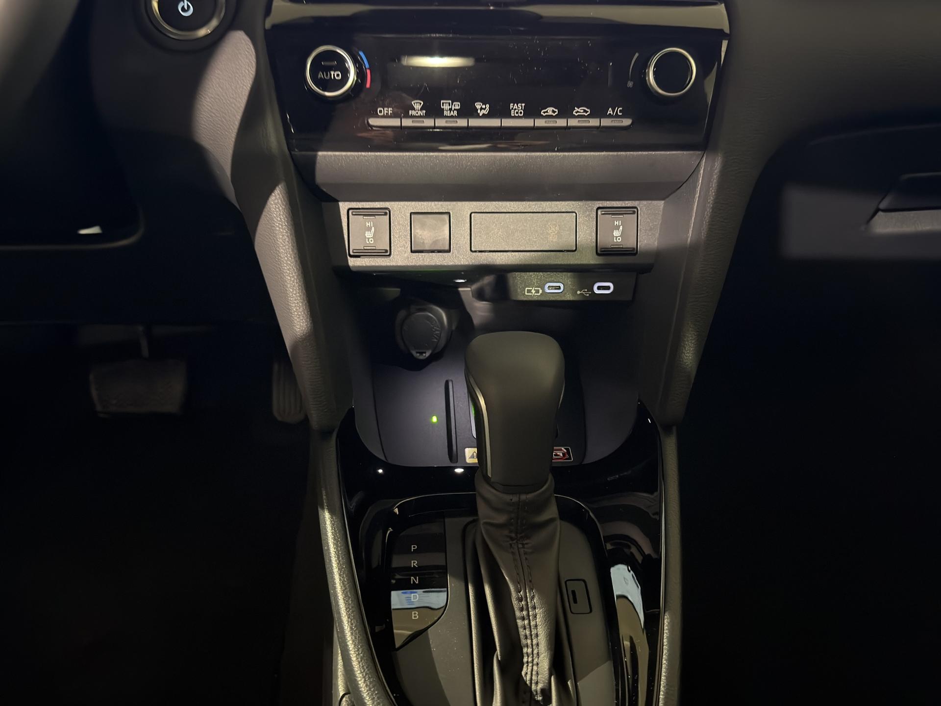 TOYOTA Yaris Cross 1.5 Trend e-CVT-image-11