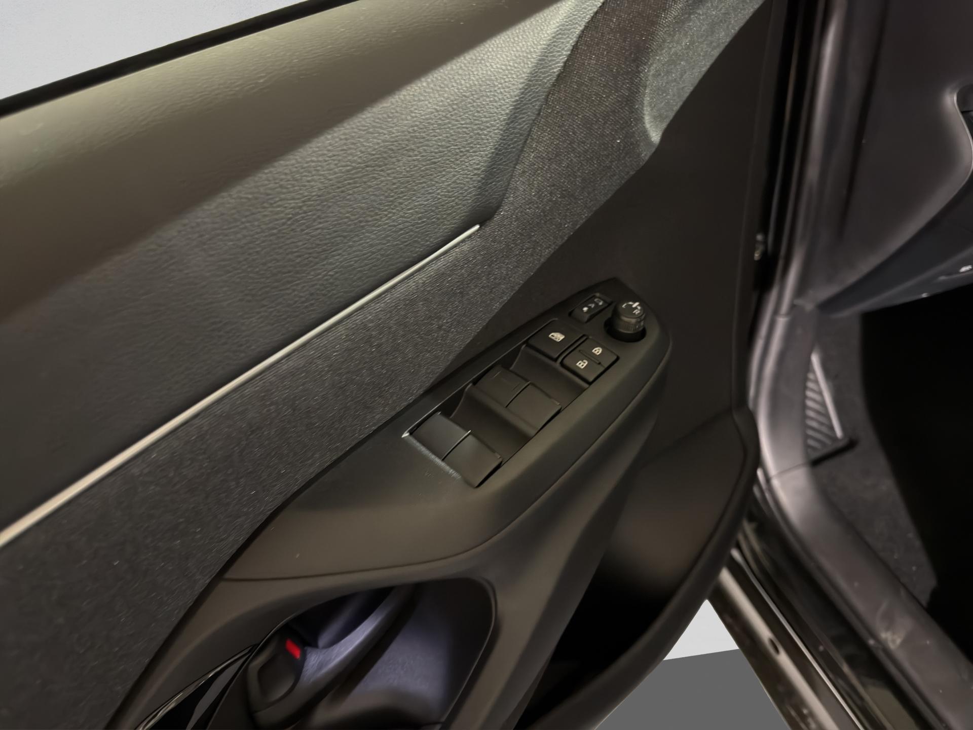 TOYOTA Yaris Cross 1.5 Trend e-CVT-image-23