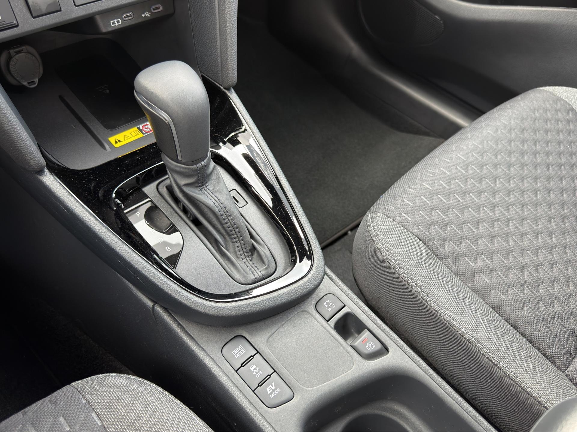TOYOTA Yaris Cross 1.5 Trend e-CVT-image-19