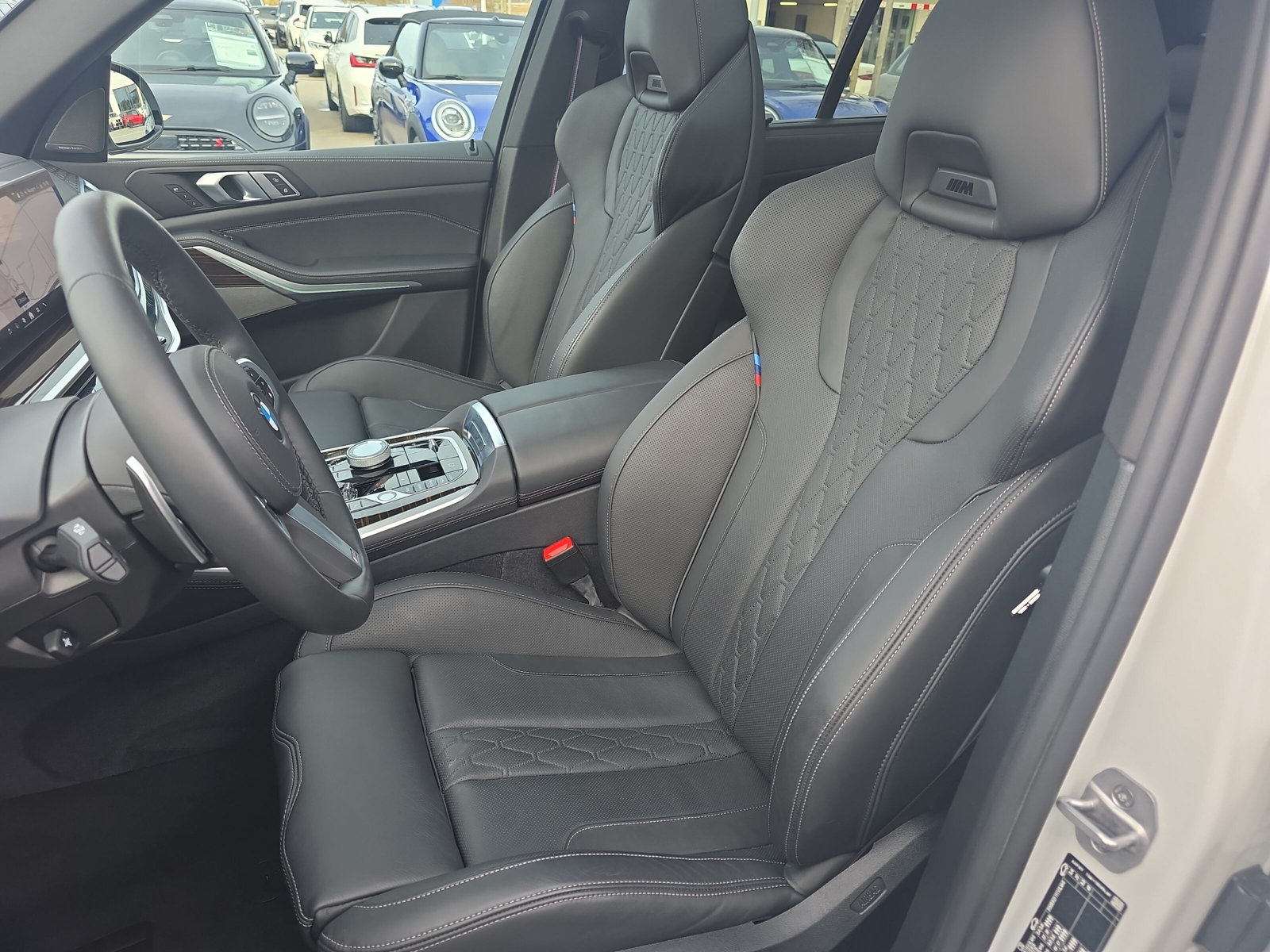 BMW X5 40d M Sport Pro xDrive * Mineralweiss* (CH) AHK 3.5T ** 7 Places **-image-22