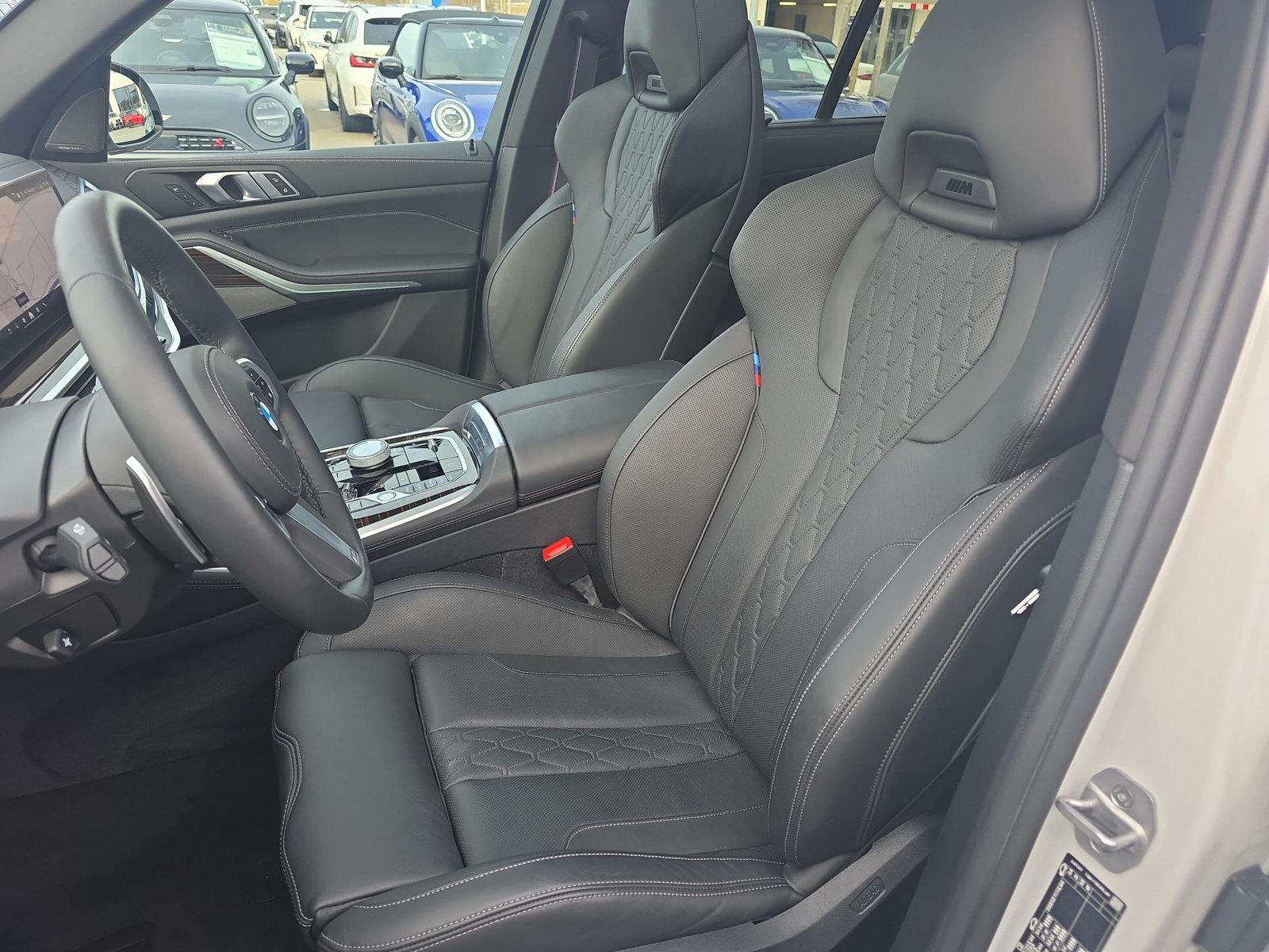 BMW X5 40d M Sport Pro xDrive * Mineralweiss* (CH) AHK 3.5T ** 7 Places **-image-22