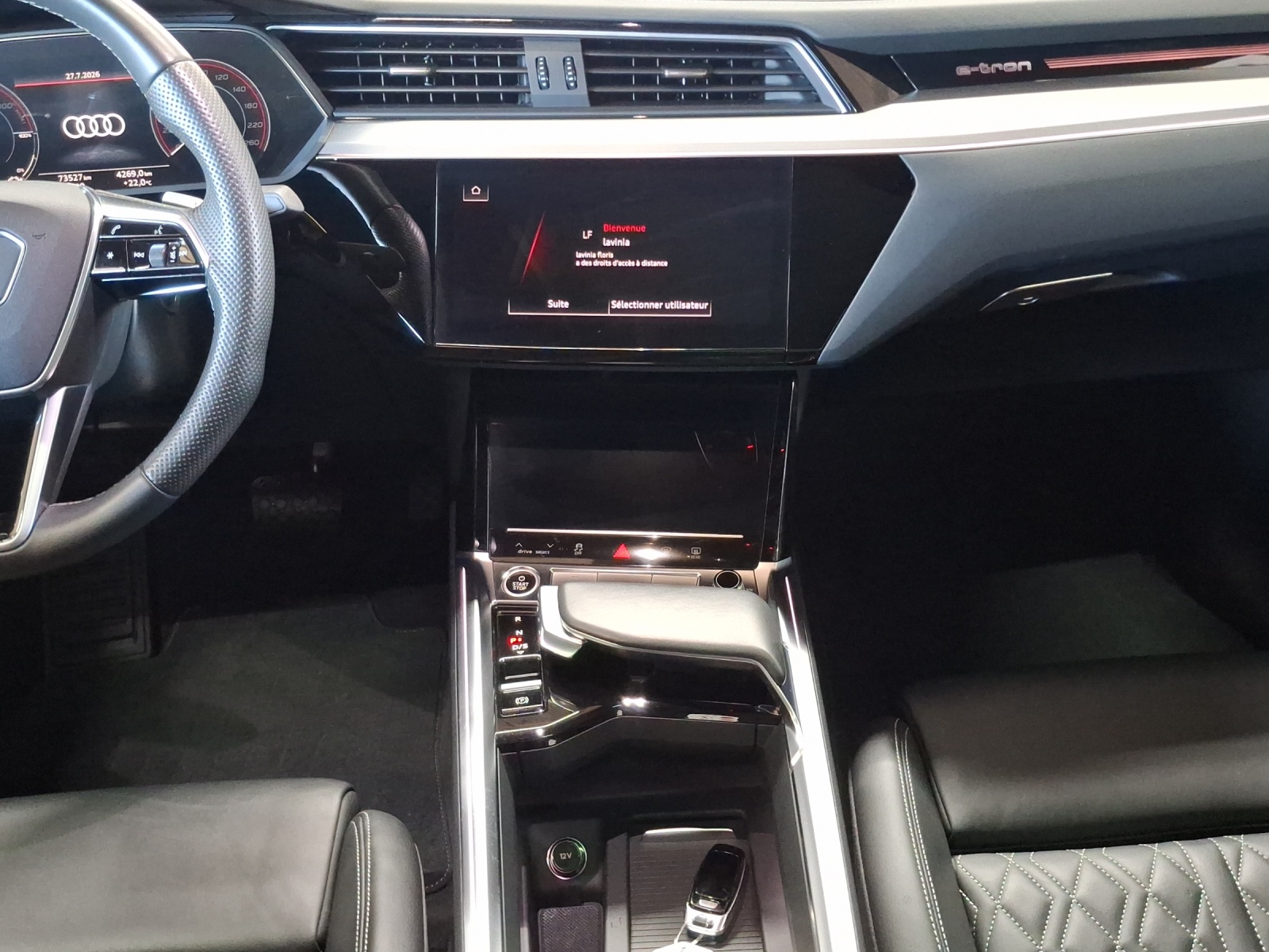 AUDI e-tron 55 Sportback S Line Black Edition quattro-image-10