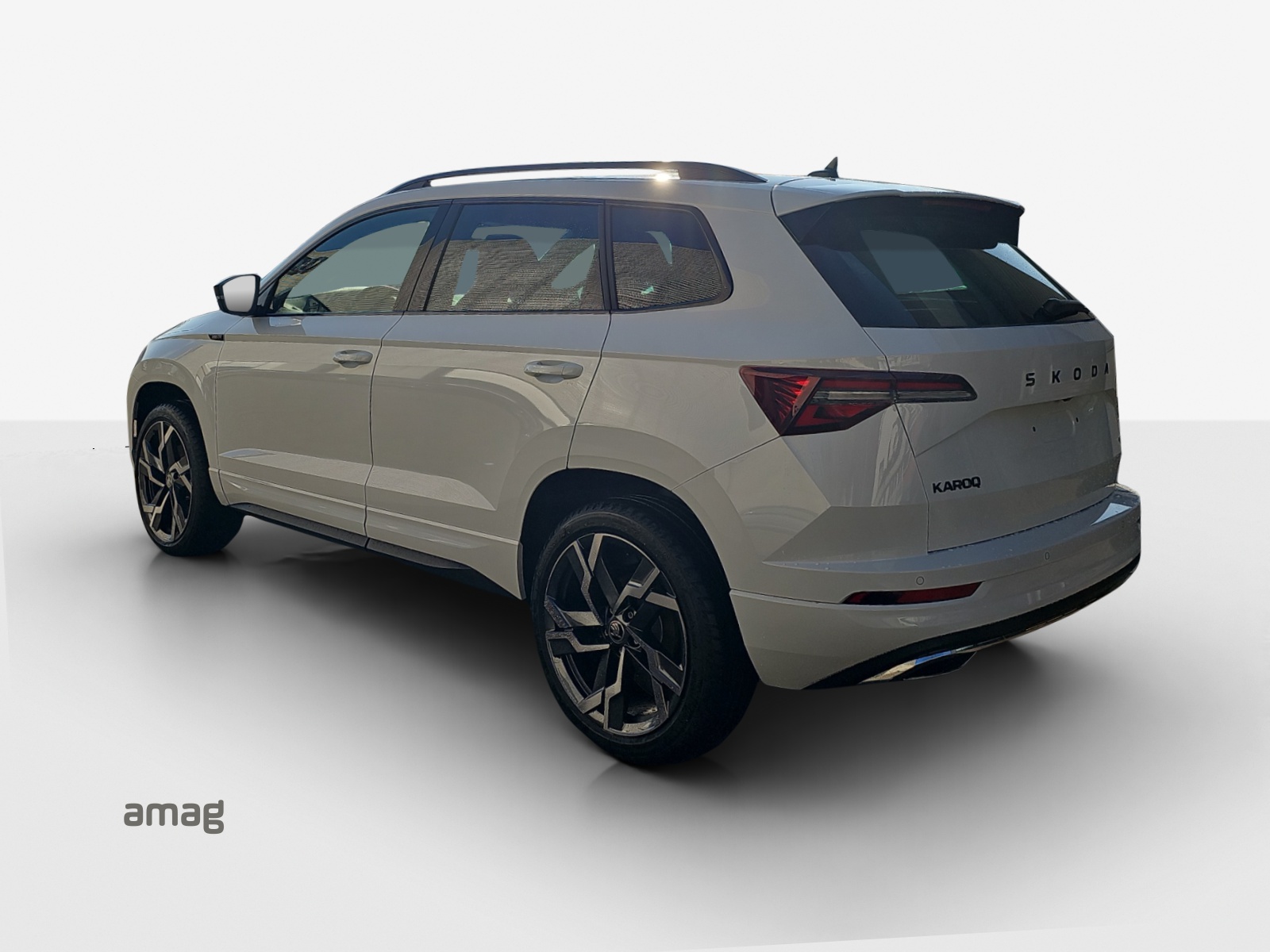 SKODA Karoq 2.0 TSI SportLine 4x4 DSG-image-2