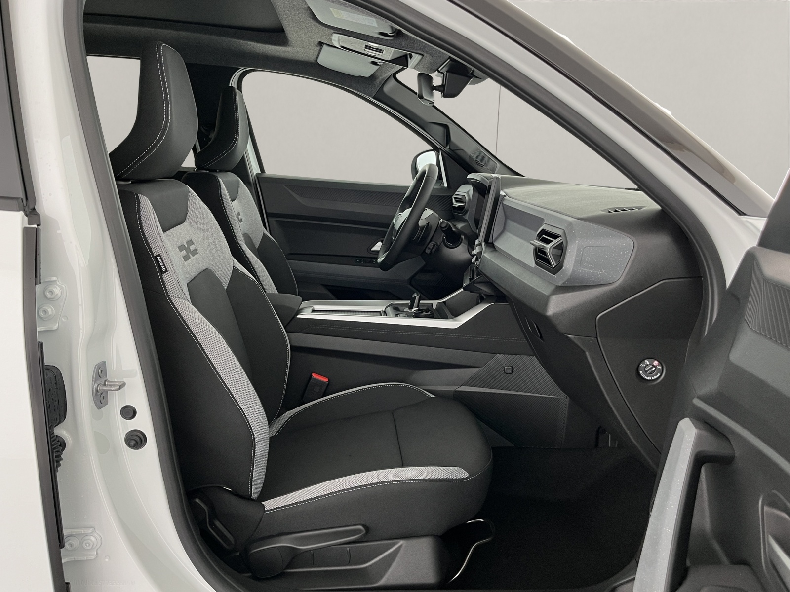 DACIA Bigster 1.2 Hybrid Journey 4WD-image-15