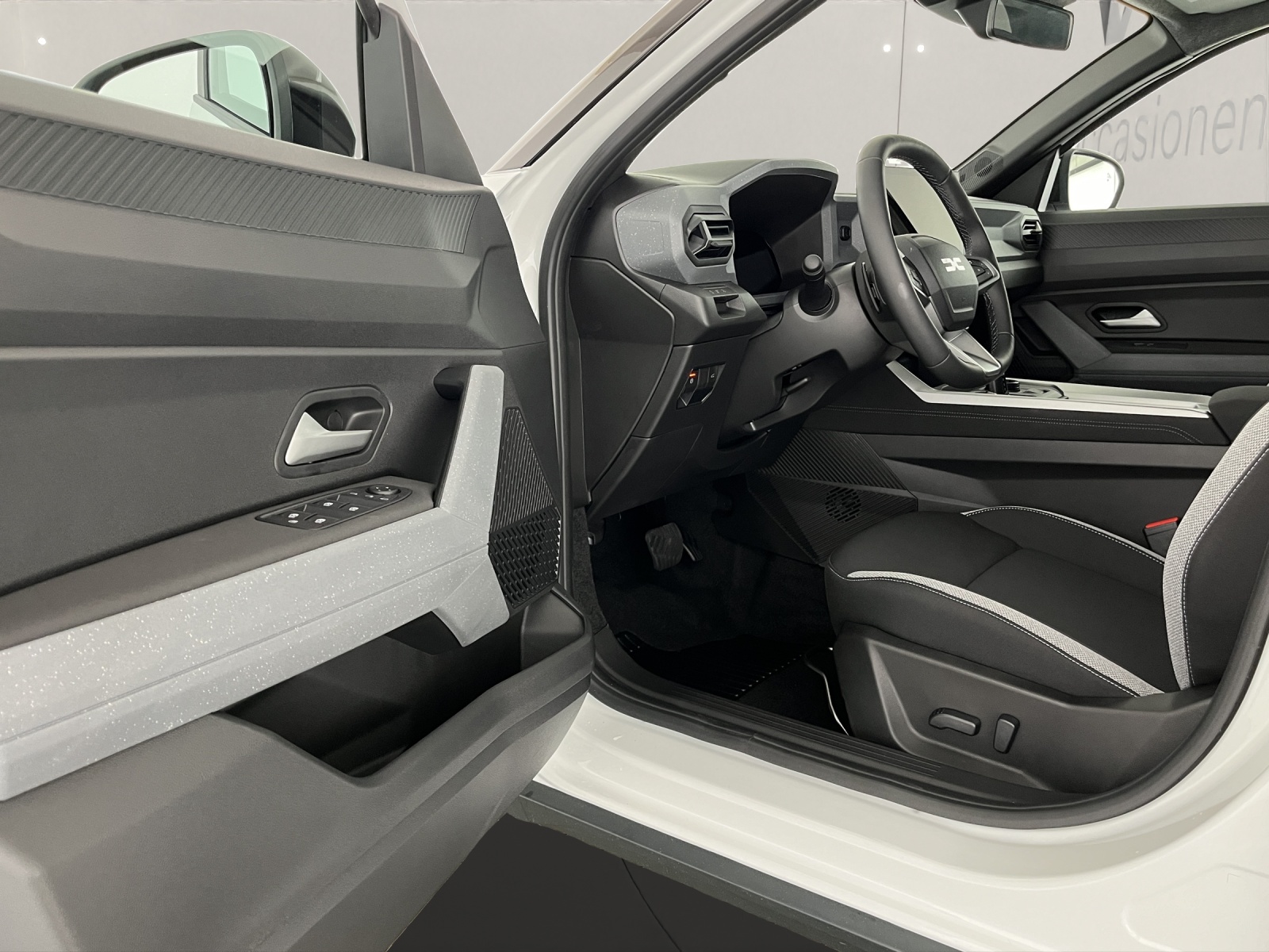 DACIA Bigster 1.2 Hybrid Journey 4WD-image-6
