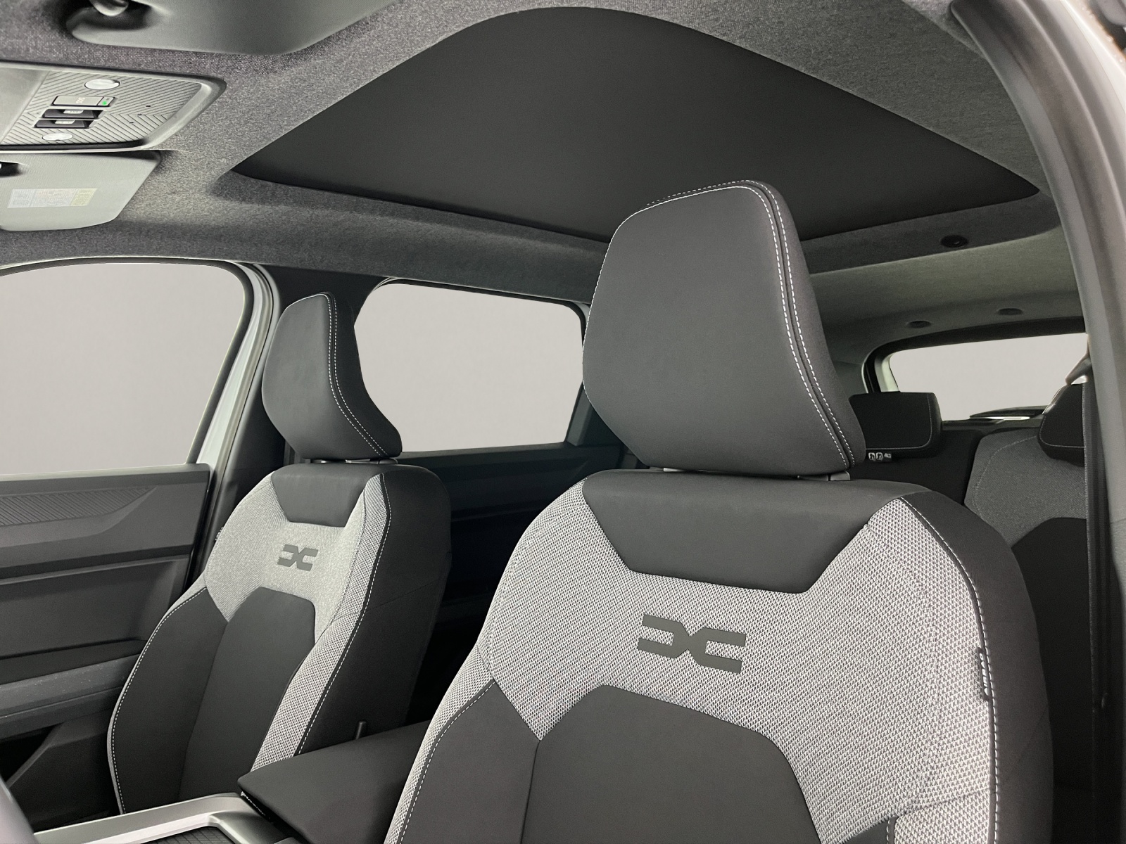 DACIA Bigster 1.2 Hybrid Journey 4WD-image-14