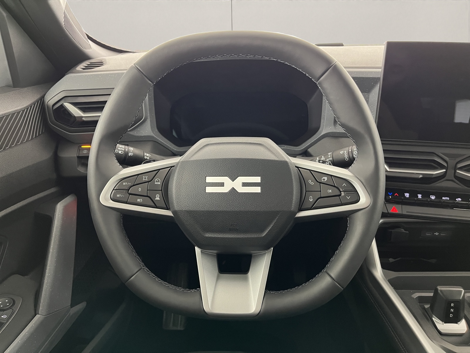DACIA Bigster 1.2 Hybrid Journey 4WD-image-9