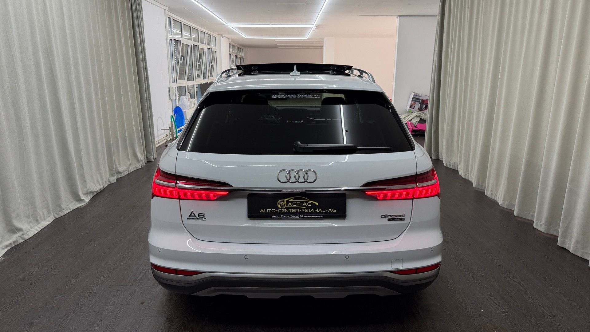 AUDI A6 allroad 55 TFSI quattro S-tronic-image-4