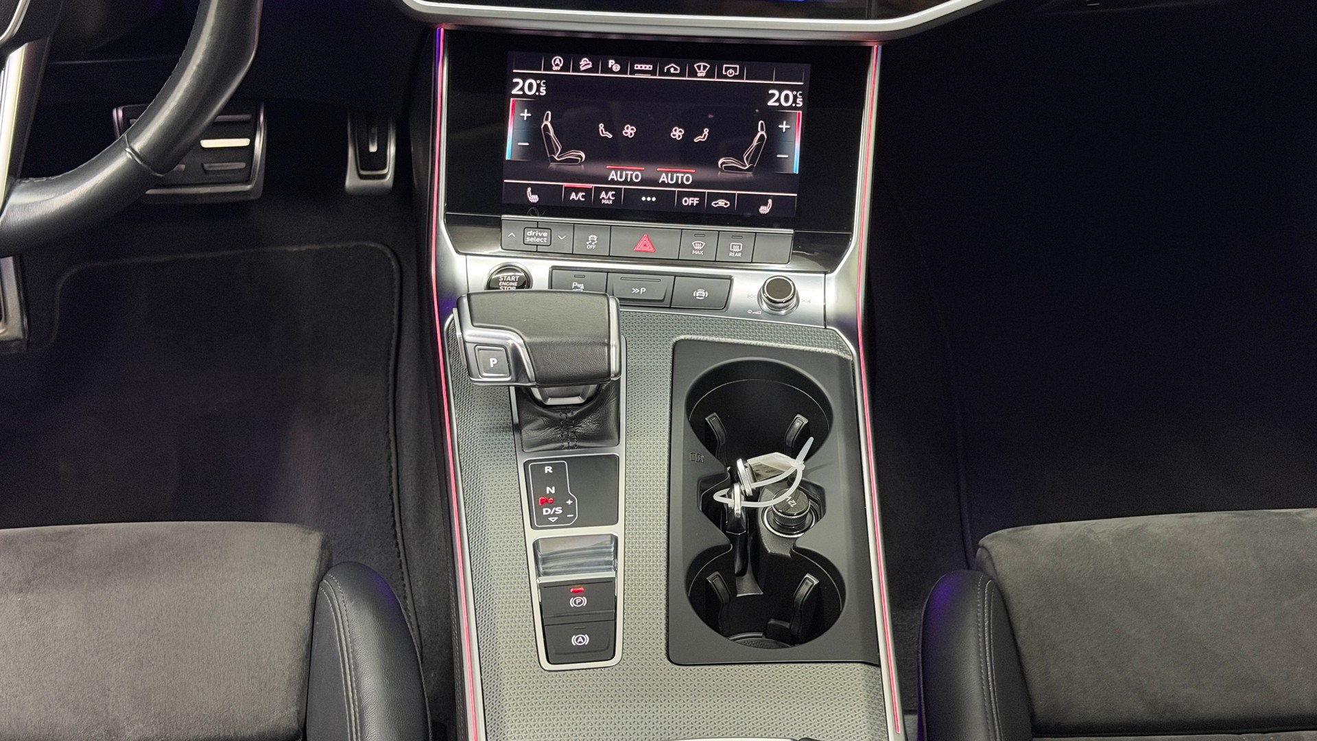 AUDI A6 allroad 55 TFSI quattro S-tronic-image-14