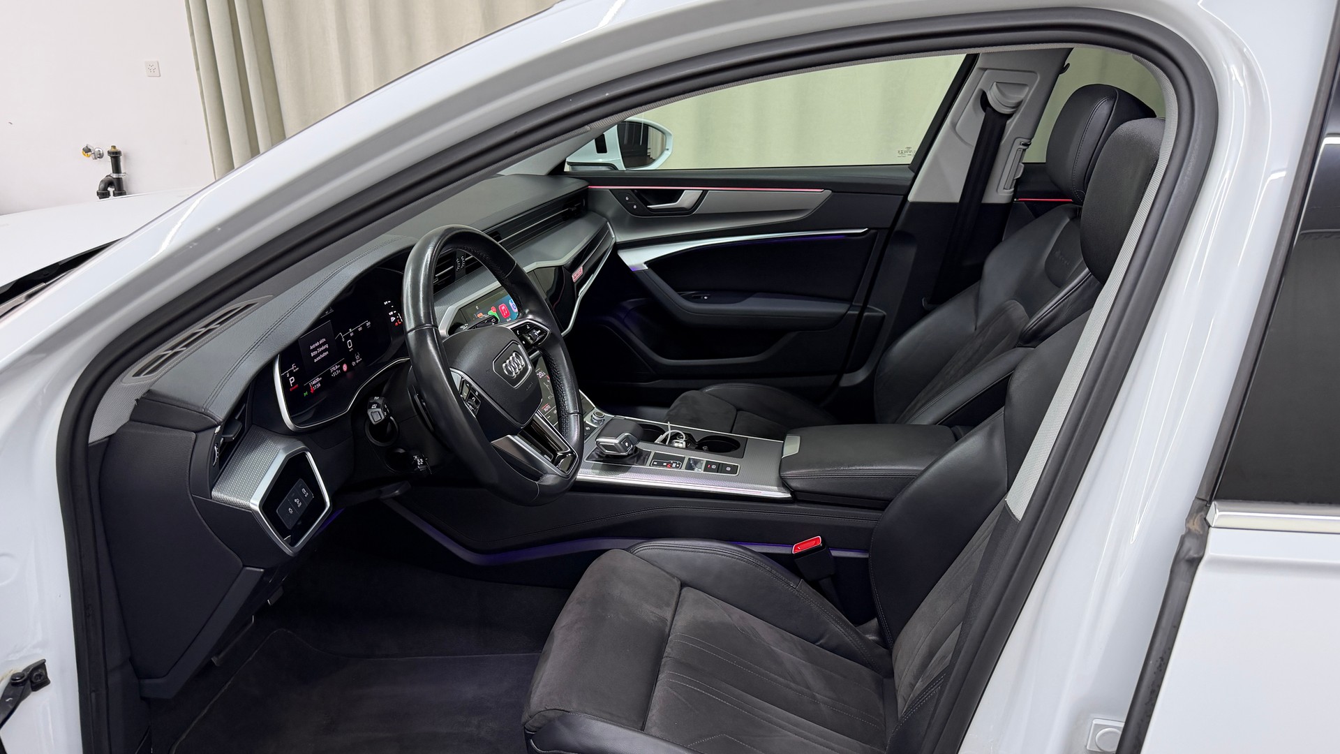 AUDI A6 allroad 55 TFSI quattro S-tronic-image-6