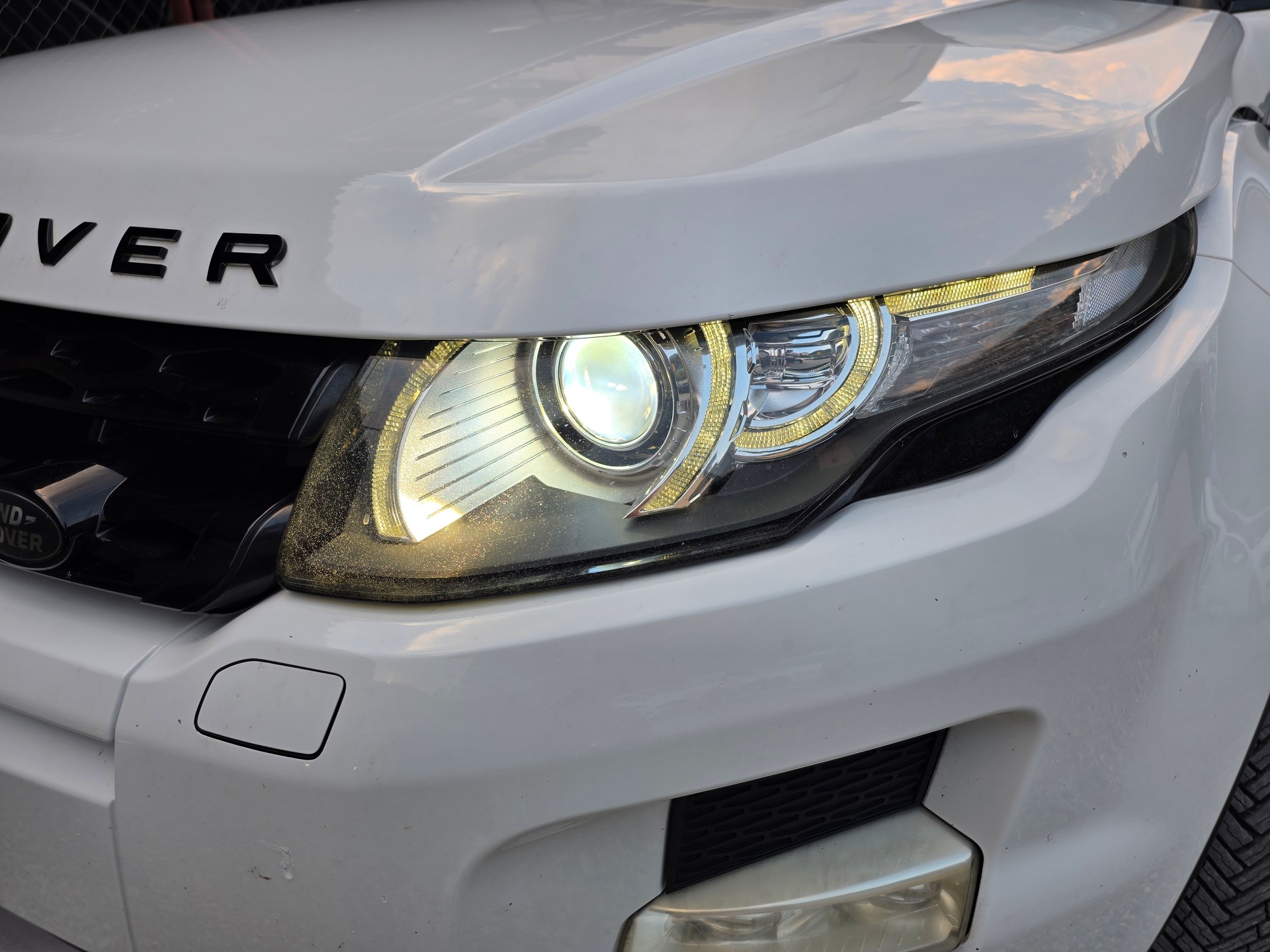 LAND ROVER Range Rover Evoque 2.2 SD4 Prestige AT9-image-8