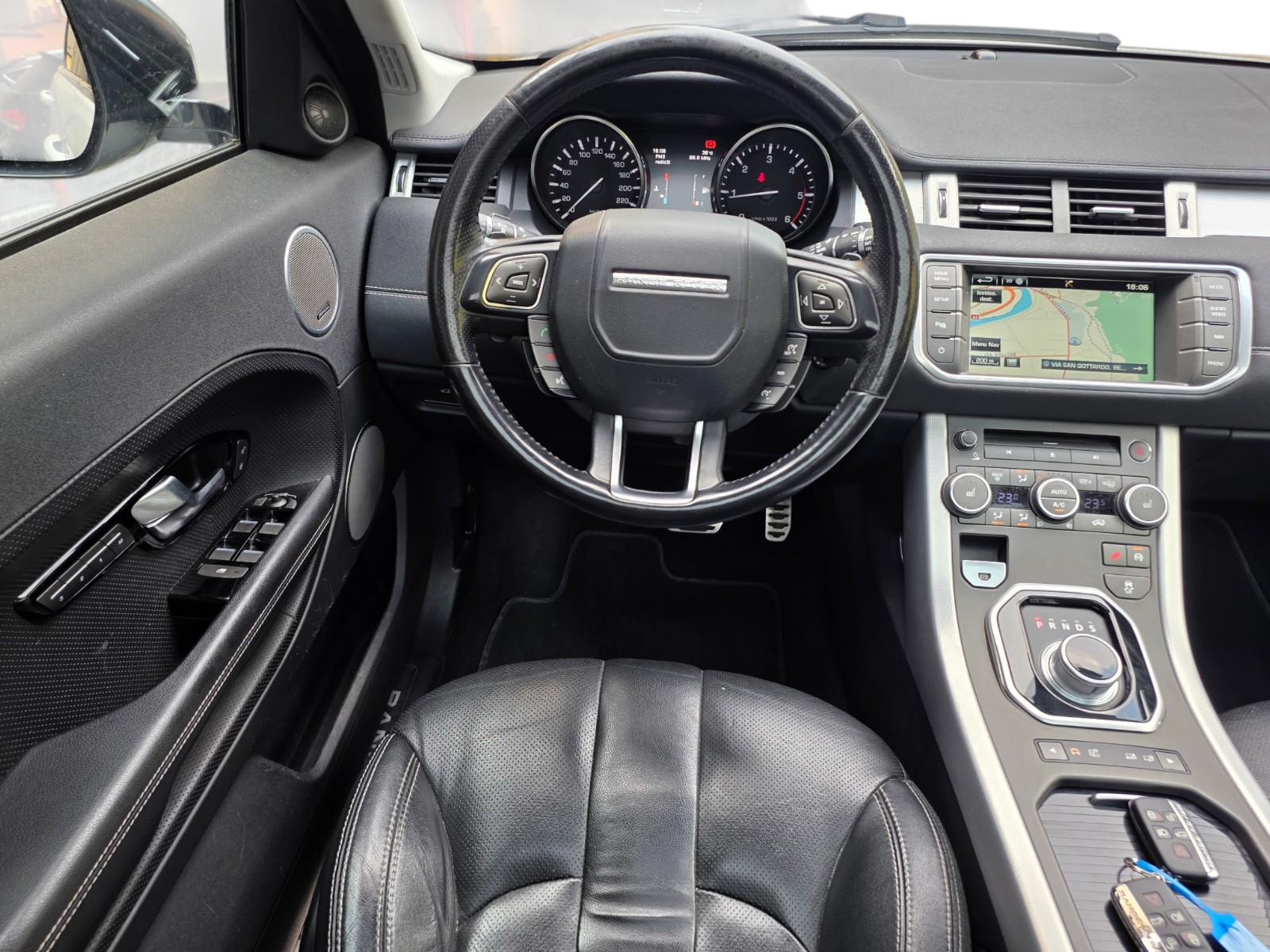 LAND ROVER Range Rover Evoque 2.2 SD4 Prestige AT9-image-10