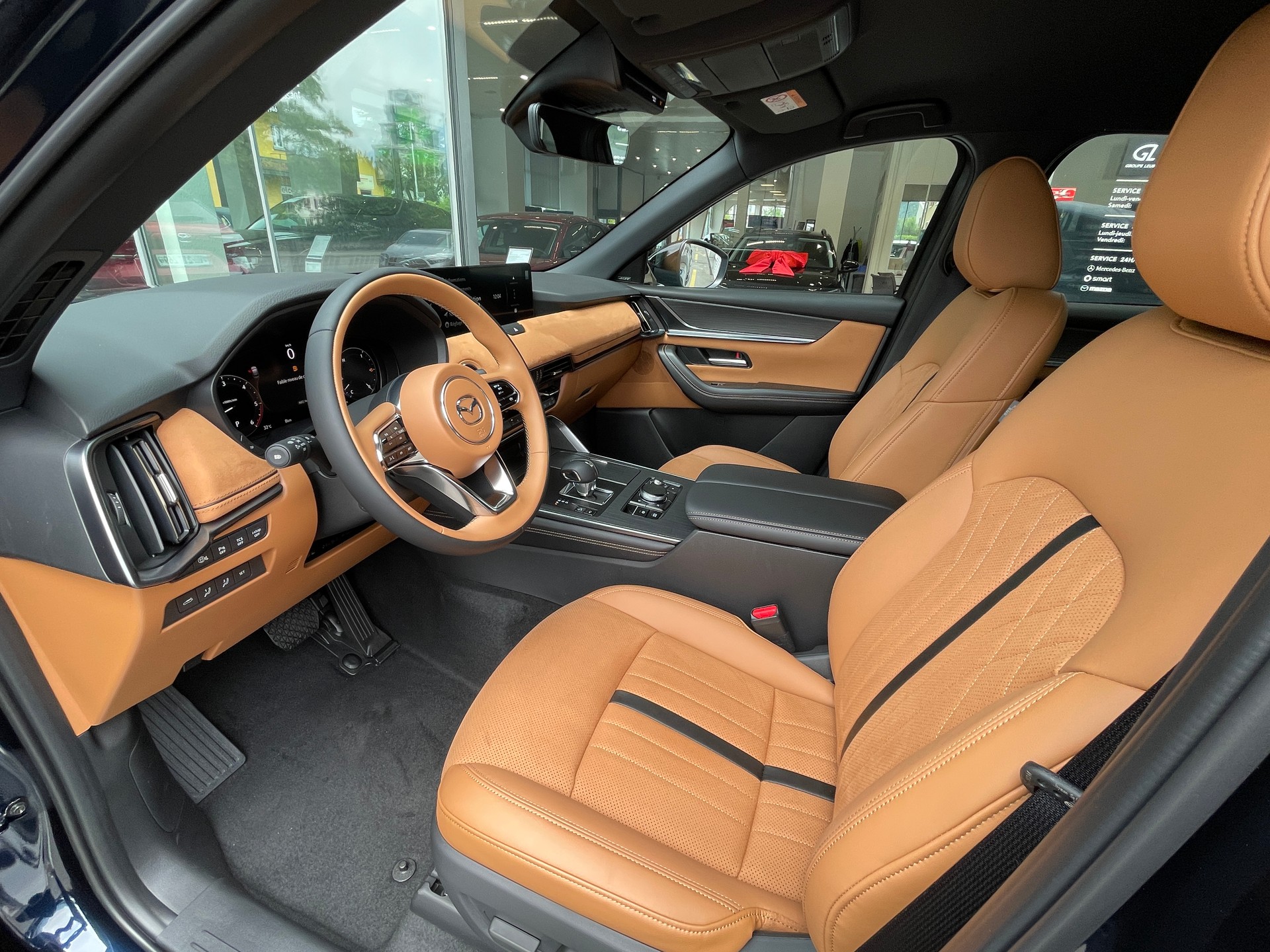 MAZDA CX-60 3.3L e-Skyactiv D 254 MHEV AWD Homura-image-5