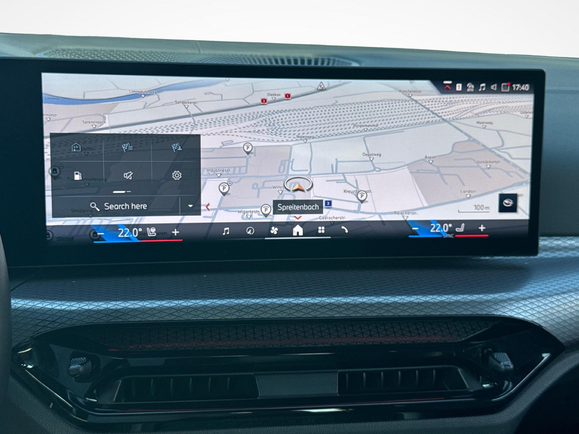 BMW 430i xDrive Cabrio-image-15