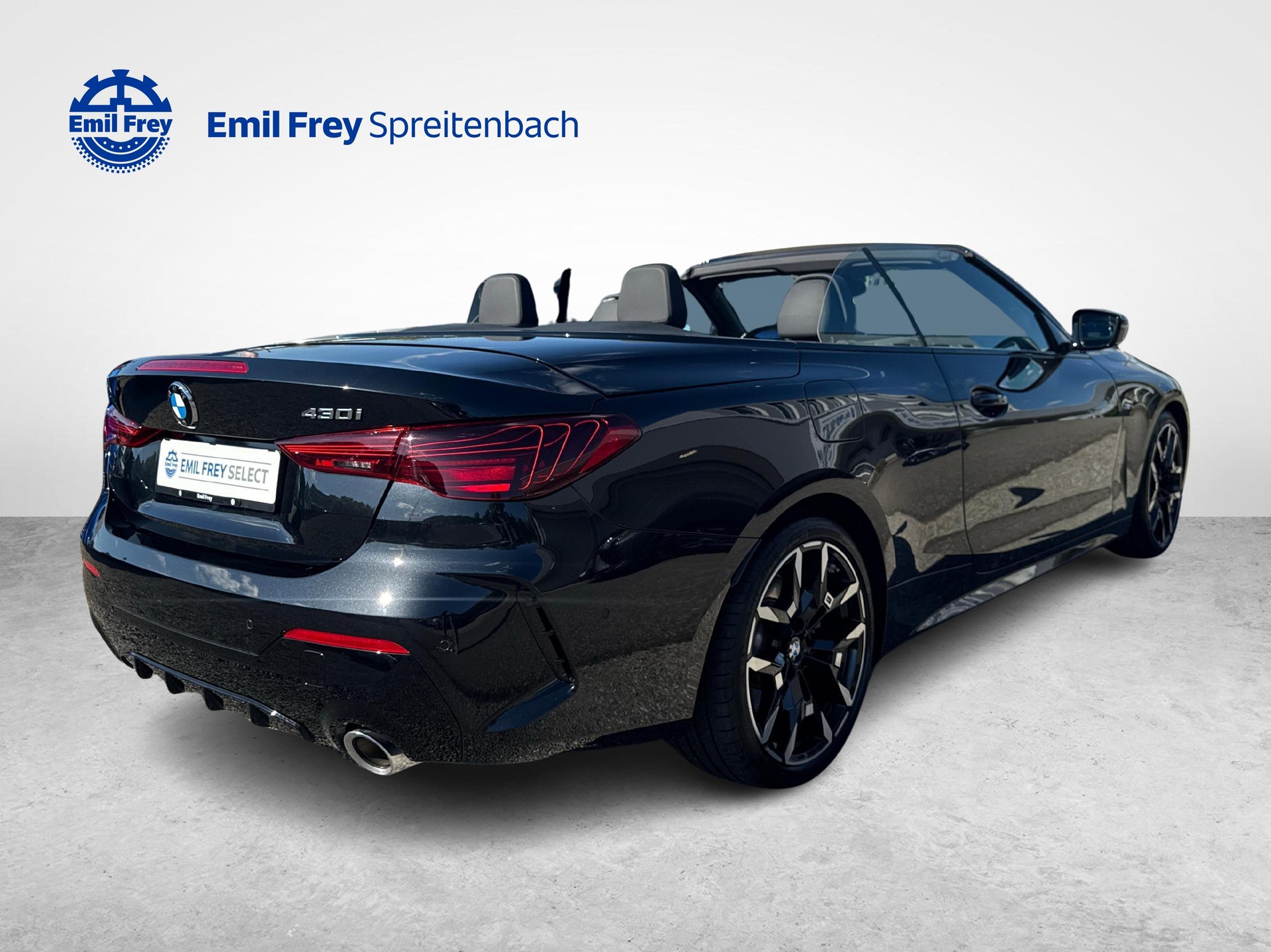 BMW 430i xDrive Cabrio-image-4