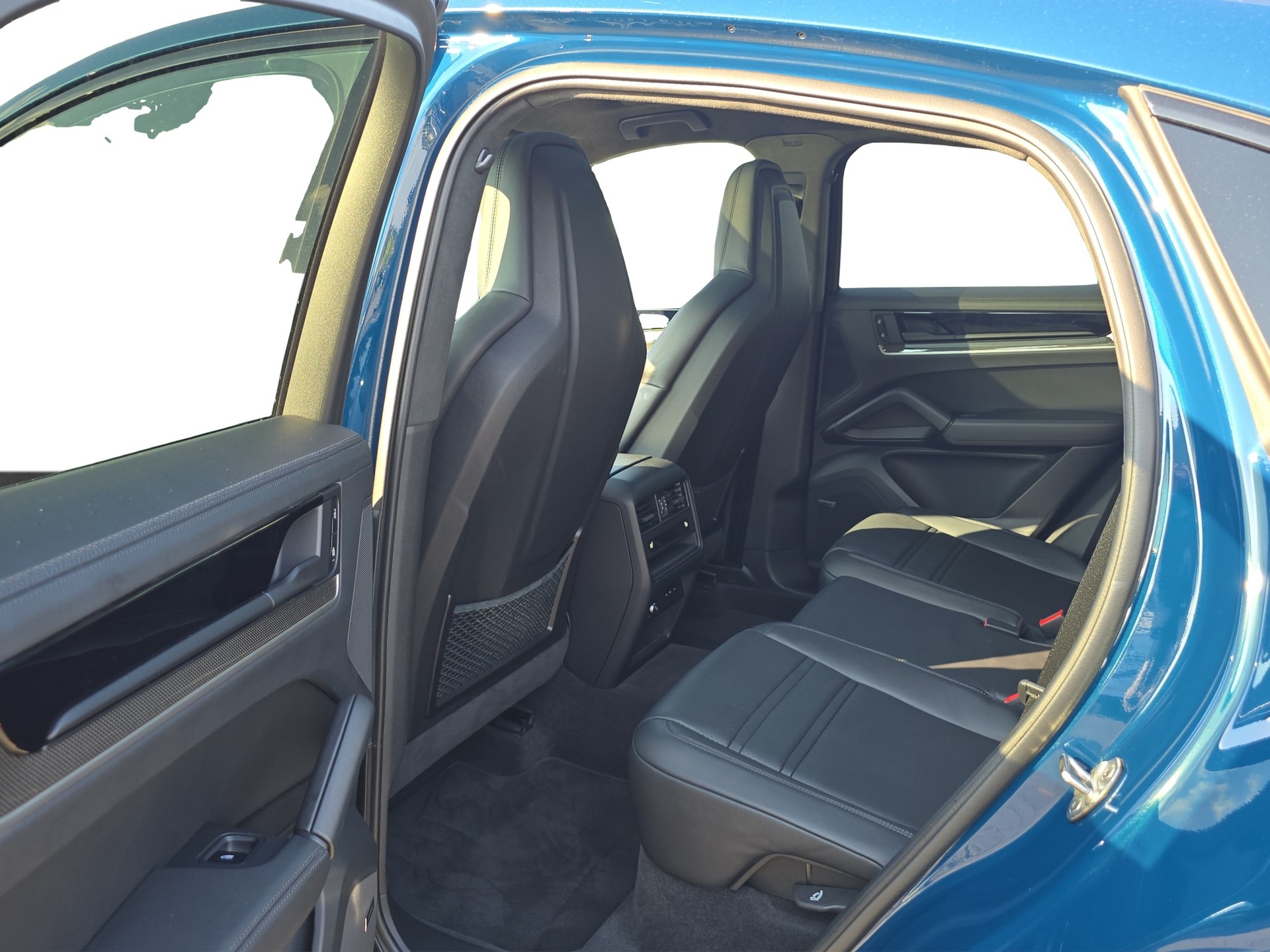 PORSCHE CAYENNE S Coupé-image-9