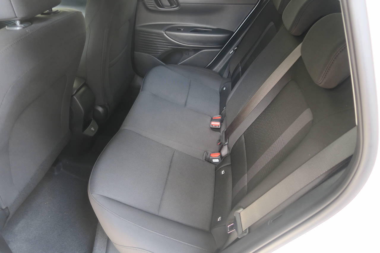 HYUNDAI i20 1.0 T-GDi Amplia Go-image-14