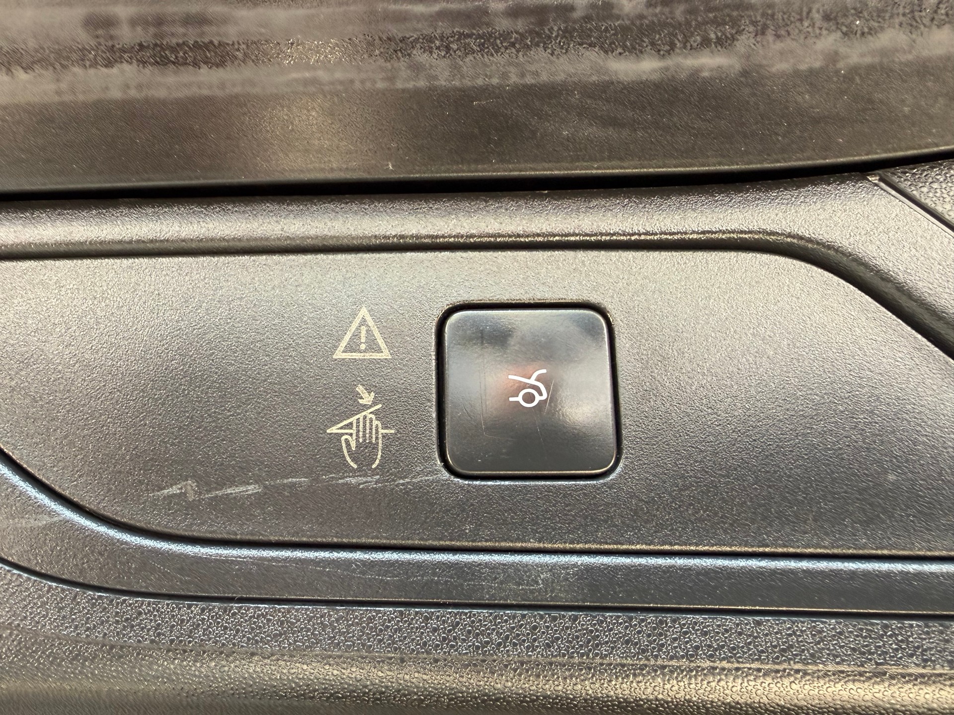 CITROEN Grand C4 Picasso 2.0 BlueHDi Exclusive Automatic-image-17