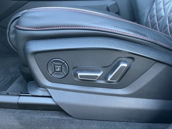 AUDI SQ7 TFSI quattro tiptronic*Standheizung, AHK, B&O Advanced Sound, 7-Plätzer, (5-Jahre Garantie)-image-12
